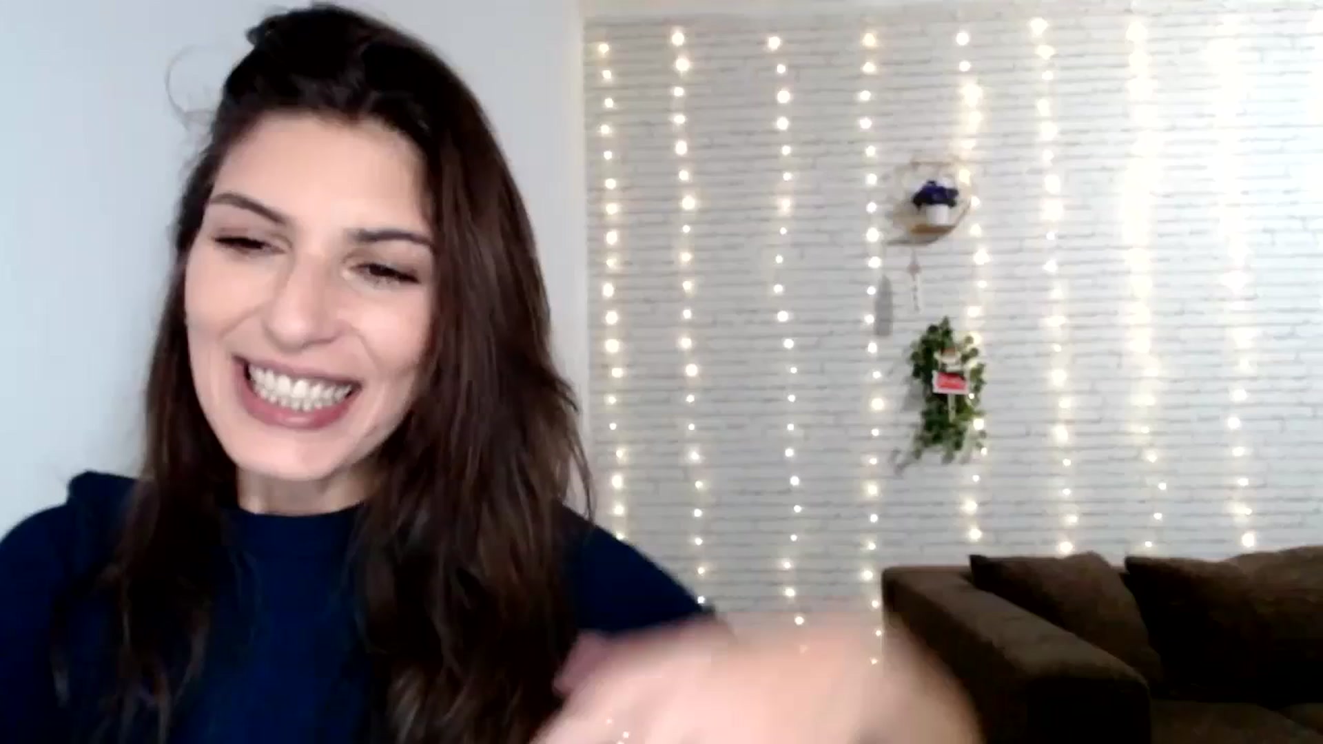 Gallery image thumbnail from AnnaMFC_'s myfreecams stream on, 01/01/2024, 08:08 image 10 of 20