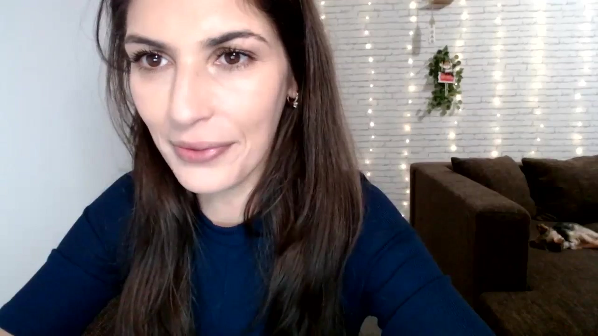 Gallery image thumbnail from AnnaMFC_'s myfreecams stream on, 01/01/2024, 08:08 image 15 of 20