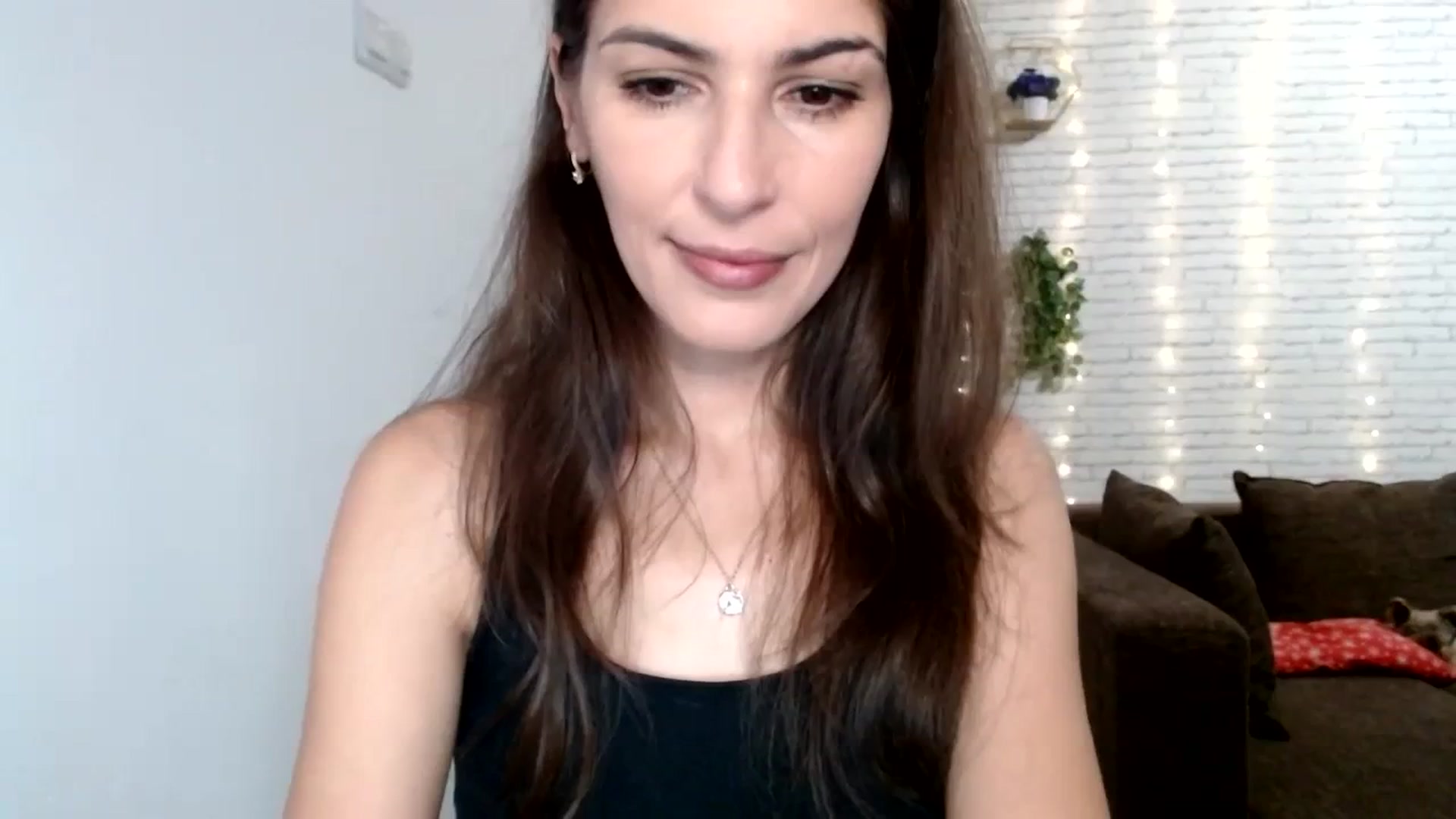Gallery image thumbnail from AnnaMFC_'s myfreecams stream on, 01/04/2024, 04:55 image 1 of 20