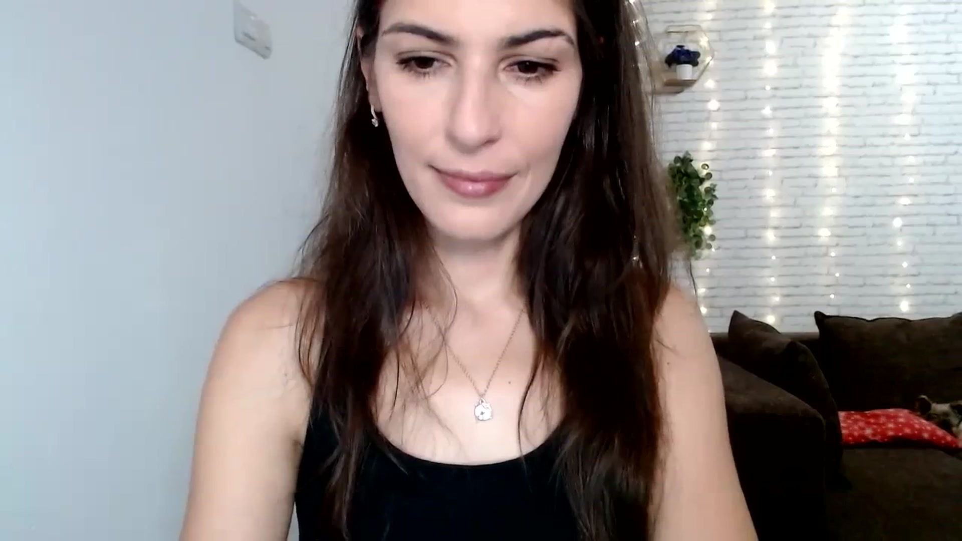 Gallery image thumbnail from AnnaMFC_'s myfreecams stream on, 01/04/2024, 04:55 image 3 of 20