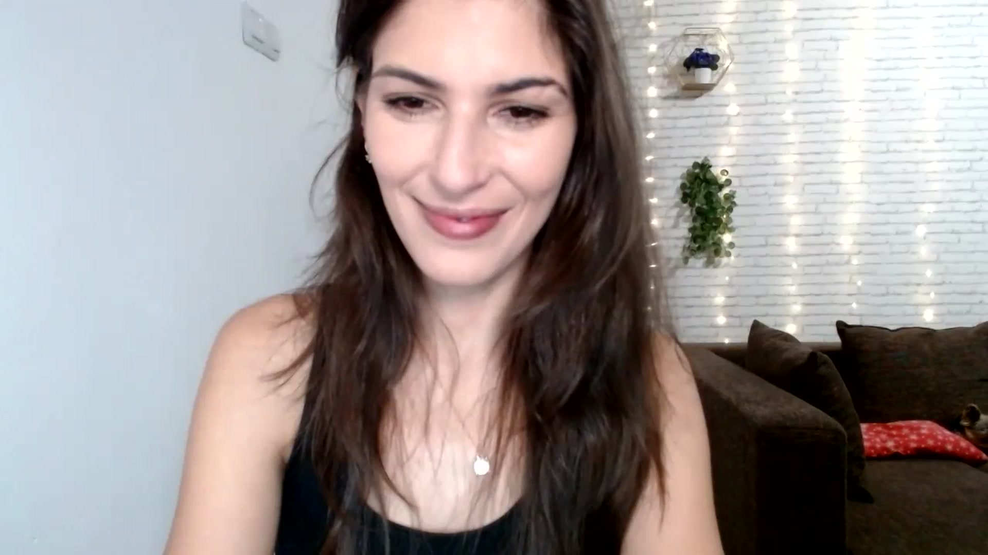 Gallery image thumbnail from AnnaMFC_'s myfreecams stream on, 01/04/2024, 04:55 image 5 of 20