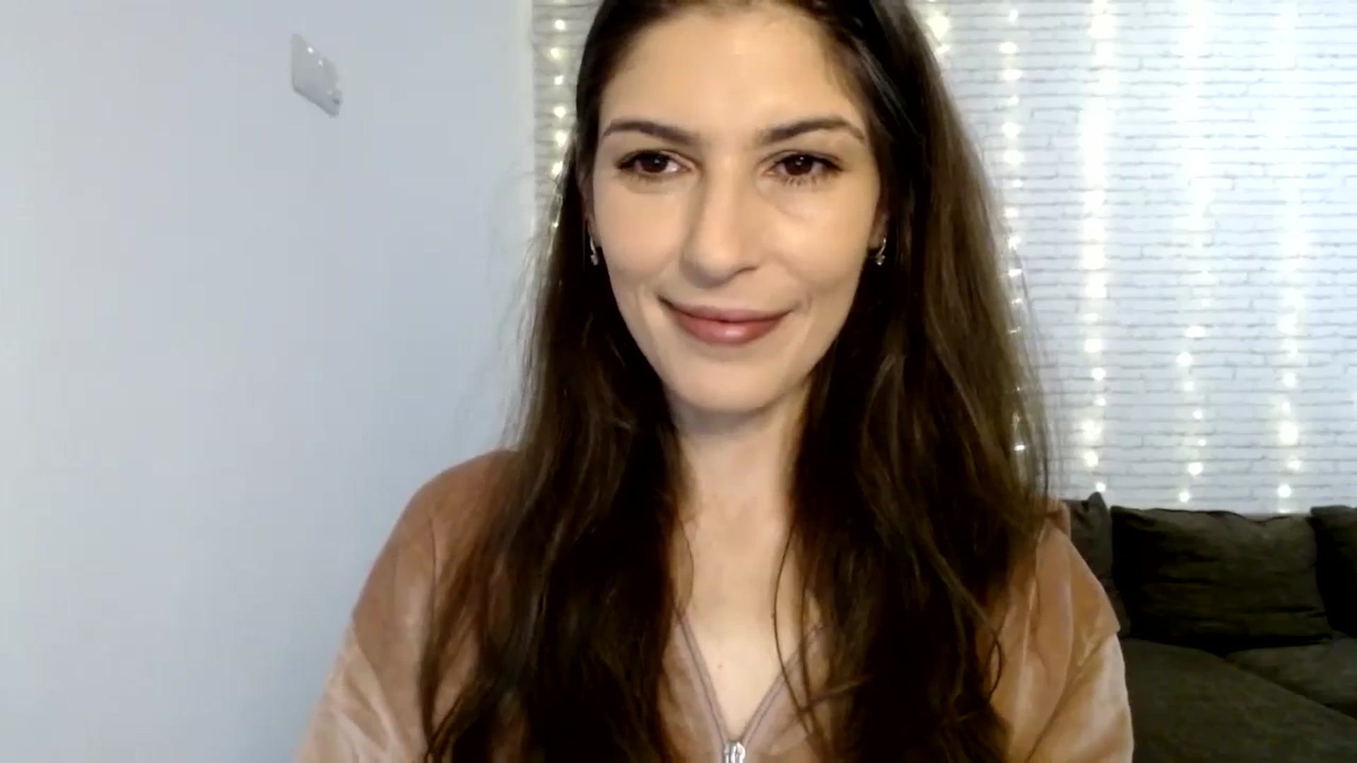 Gallery image thumbnail from AnnaMFC_'s myfreecams stream on, 02/07/2024, 04:09 image 7 of 20