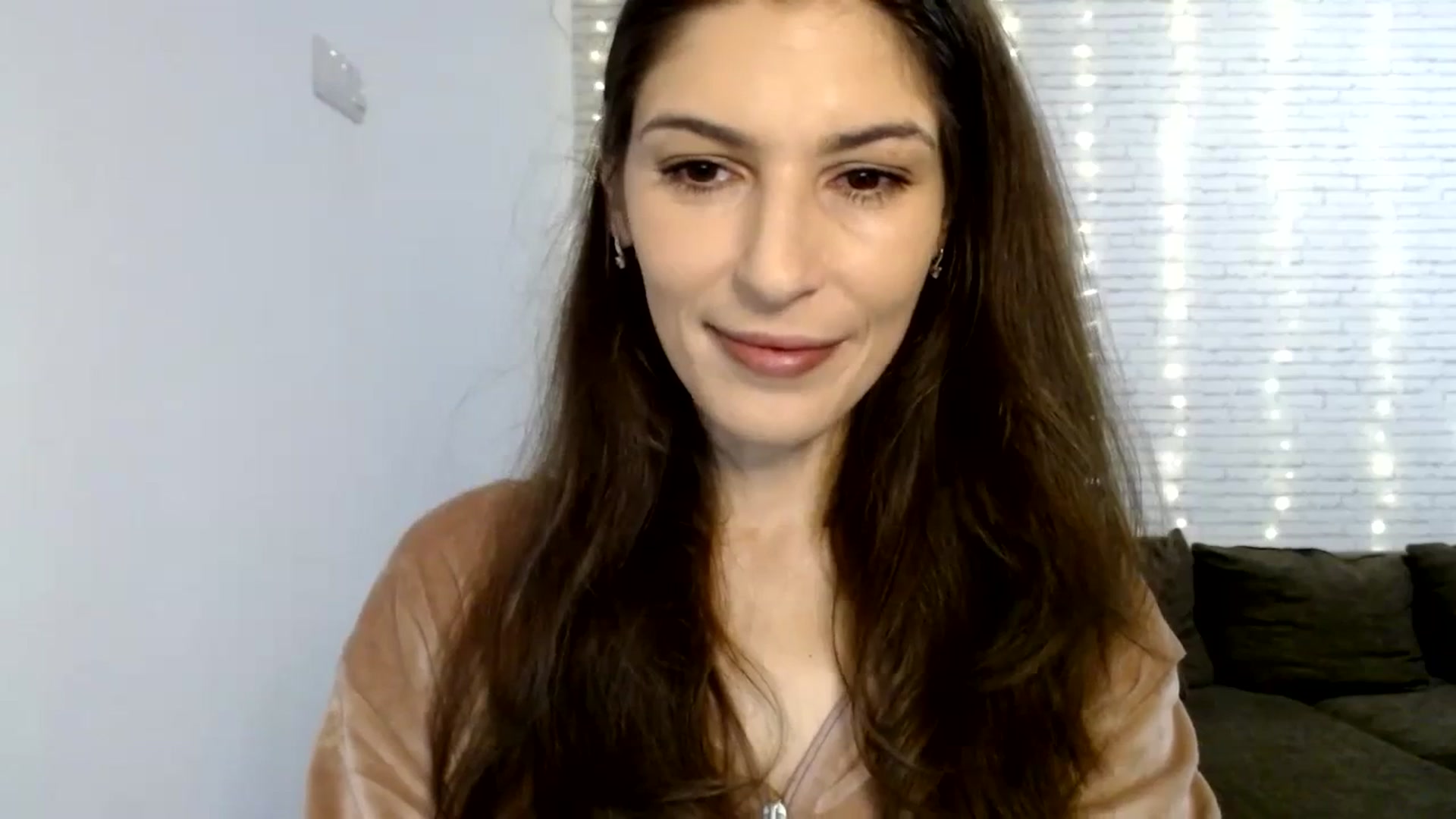 Gallery image thumbnail from AnnaMFC_'s myfreecams stream on, 02/07/2024, 04:09 image 2 of 20