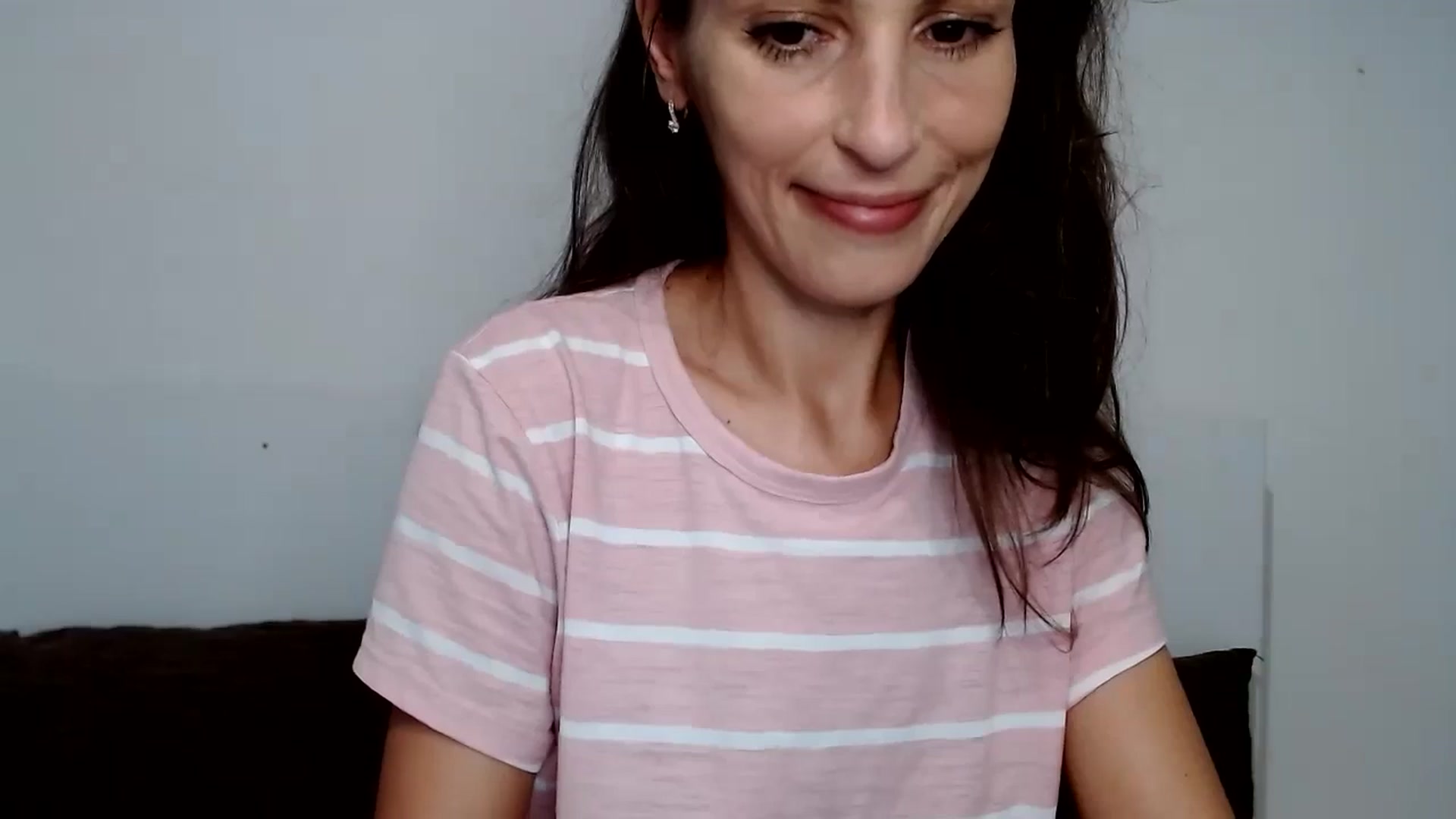 Gallery image thumbnail from AnnaMFC_'s myfreecams stream on, 06/29/2024, 02:16 image 13 of 20