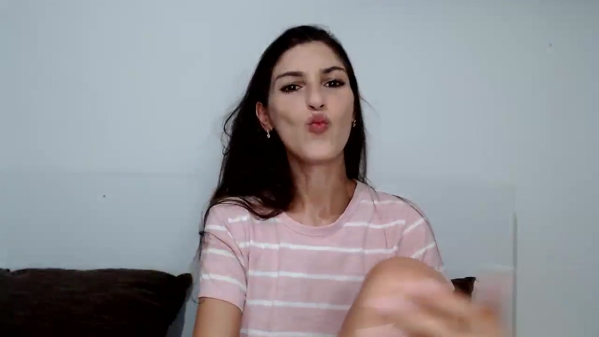 Gallery image thumbnail from AnnaMFC_'s myfreecams stream on, 06/29/2024, 02:16 image 5 of 20