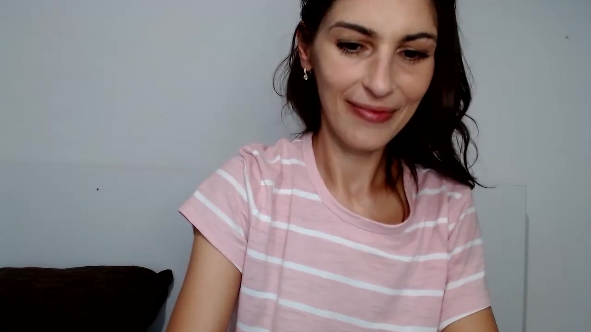 Gallery image thumbnail from AnnaMFC_'s myfreecams stream on, 06/29/2024, 02:35 image 18 of 20