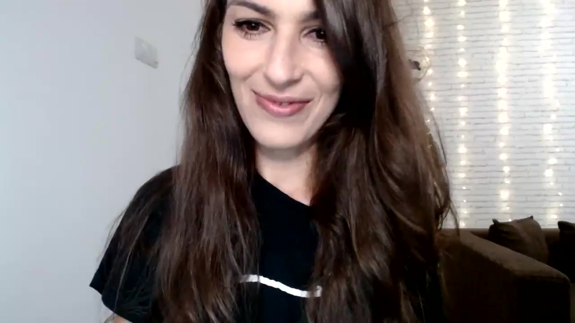 Gallery image thumbnail from AnnaMFC_'s myfreecams stream on, 07/04/2024, 03:22 image 16 of 20