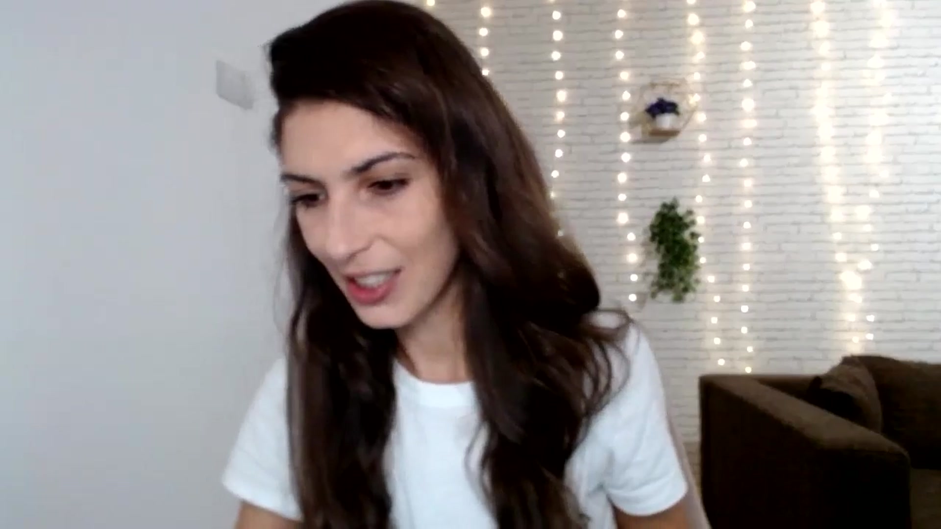 Gallery image thumbnail from AnnaMFC_'s myfreecams stream on, 07/06/2024, 03:58 image 18 of 20
