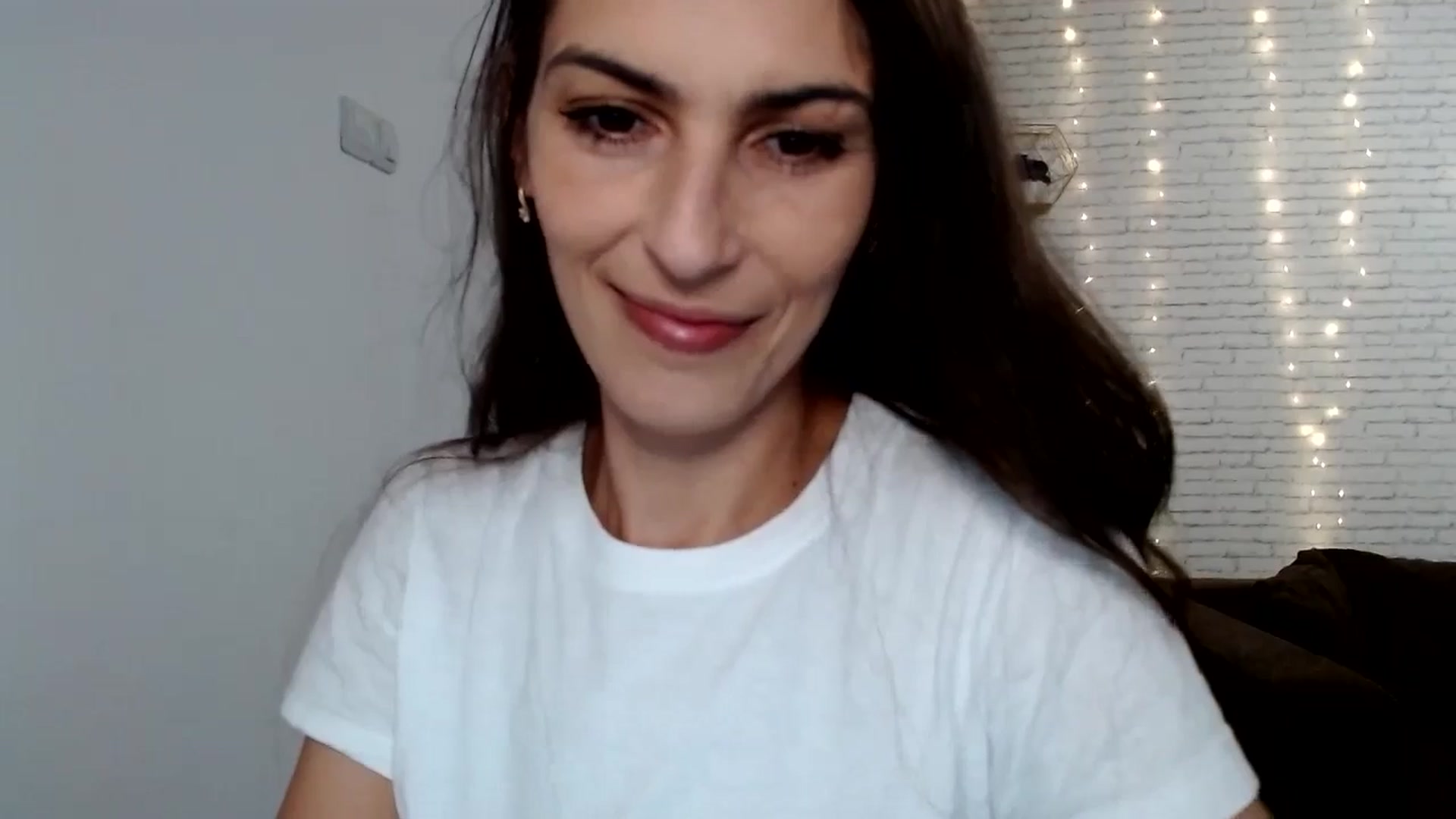 Gallery image thumbnail from AnnaMFC_'s myfreecams stream on, 07/06/2024, 03:58 image 19 of 20