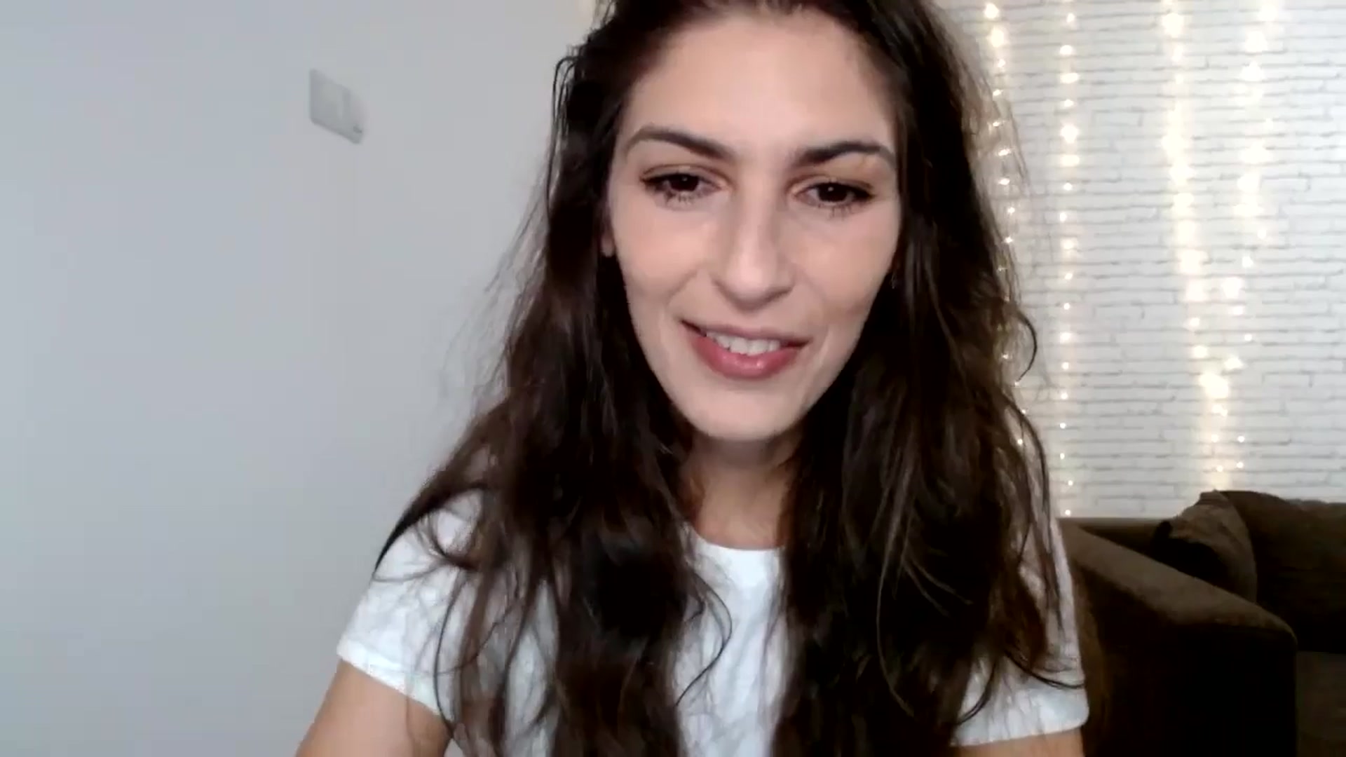Gallery image thumbnail from AnnaMFC_'s myfreecams stream on, 07/06/2024, 03:58 image 12 of 20