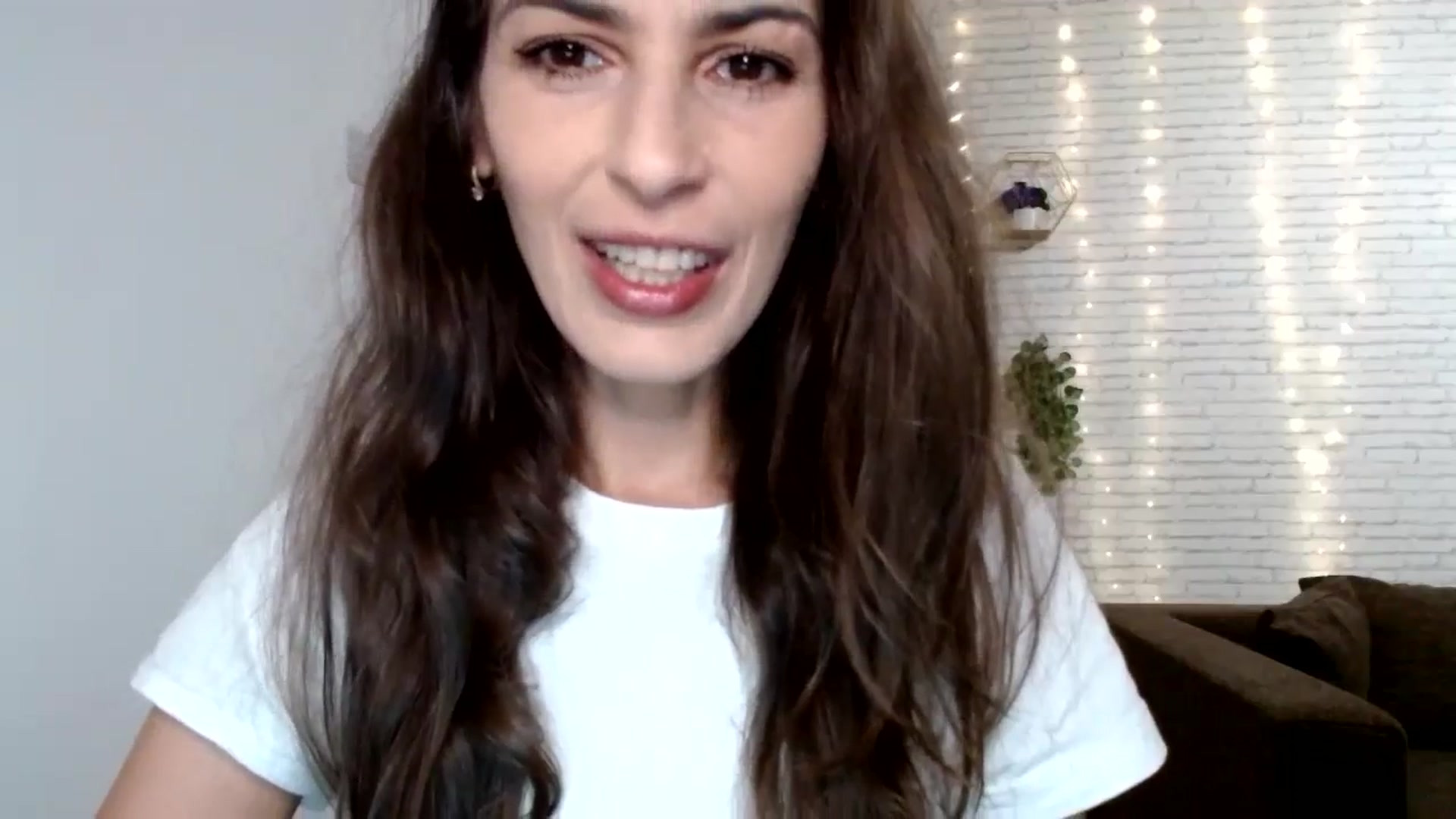 Gallery image thumbnail from AnnaMFC_'s myfreecams stream on, 07/06/2024, 03:58 image 4 of 20