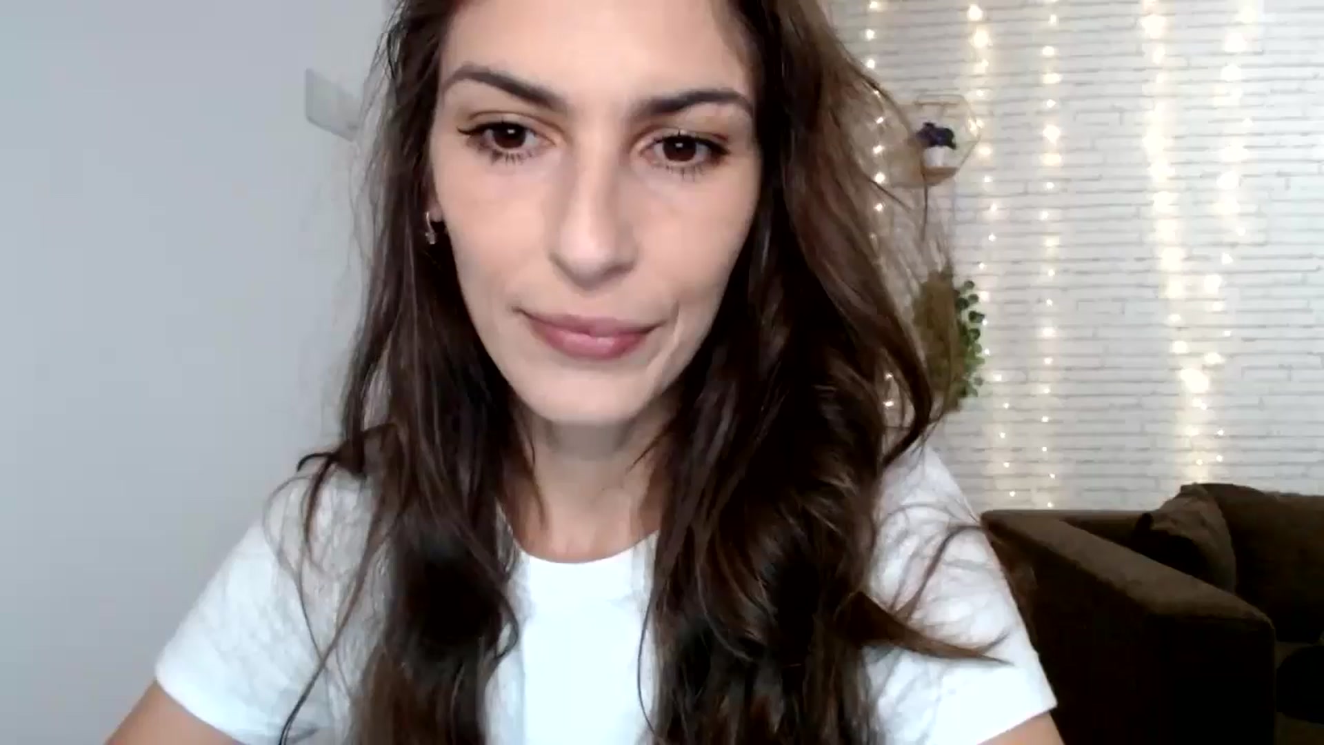 Gallery image thumbnail from AnnaMFC_'s myfreecams stream on, 07/06/2024, 03:58 image 13 of 20