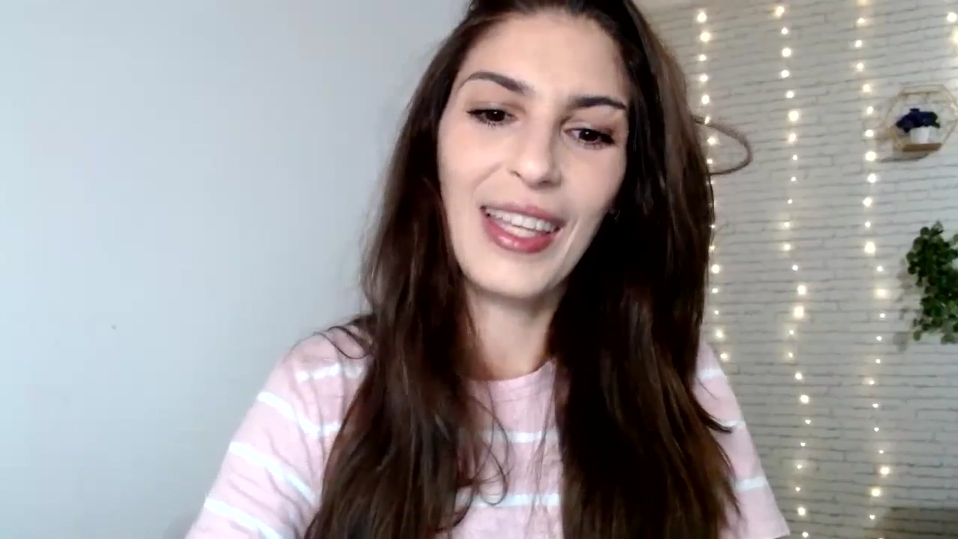 Gallery image thumbnail from AnnaMFC_'s myfreecams stream on, 07/08/2024, 03:53 image 2 of 20