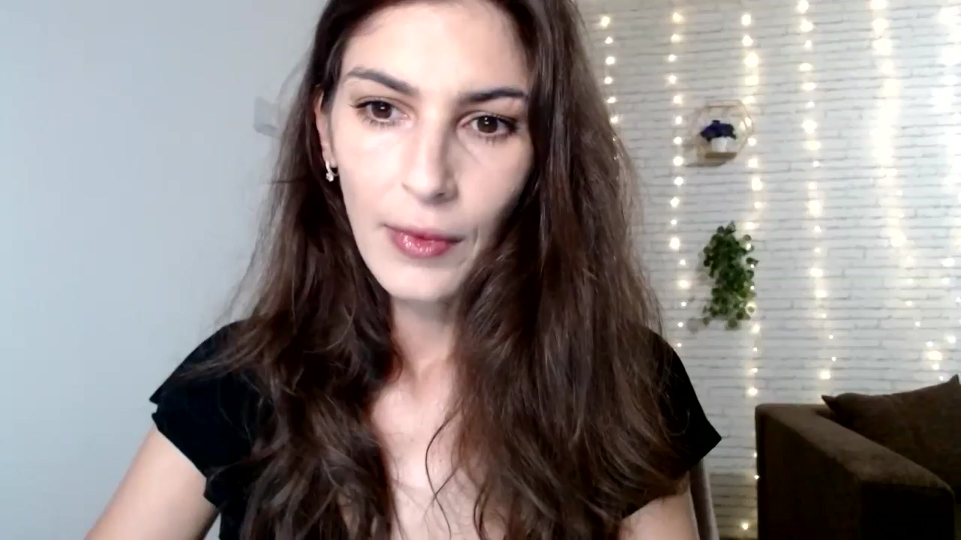 Gallery image thumbnail from AnnaMFC_'s myfreecams stream on, 07/13/2024, 04:22 image 1 of 20
