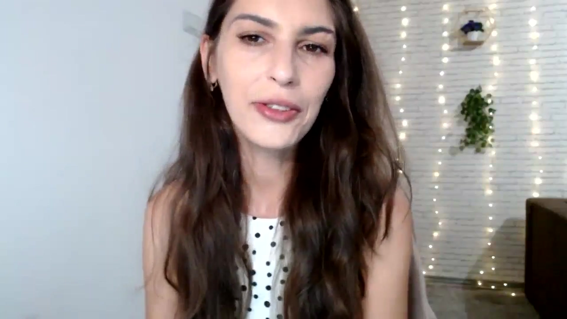 Gallery image thumbnail from AnnaMFC_'s myfreecams stream on, 07/14/2024, 04:42 image 16 of 20
