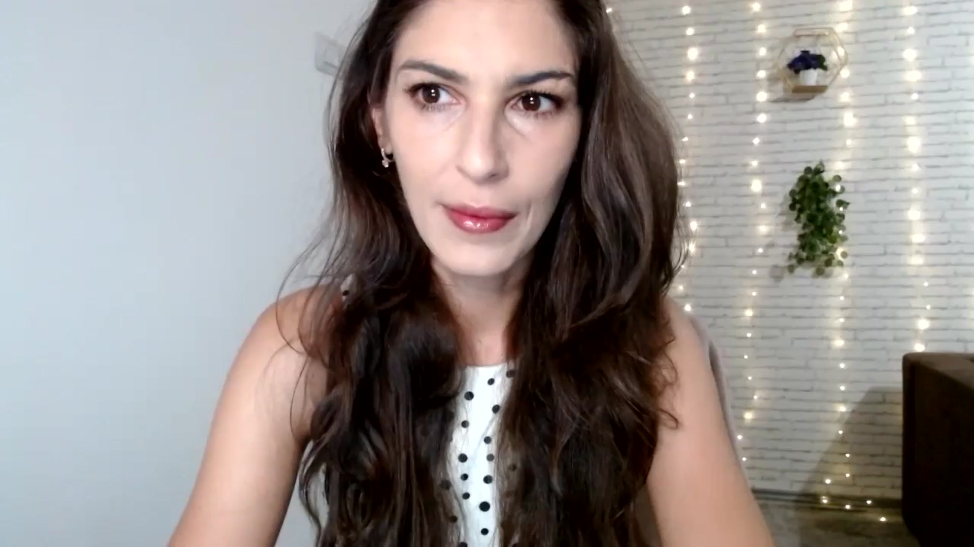 Gallery image thumbnail from AnnaMFC_'s myfreecams stream on, 07/14/2024, 04:42 image 1 of 20