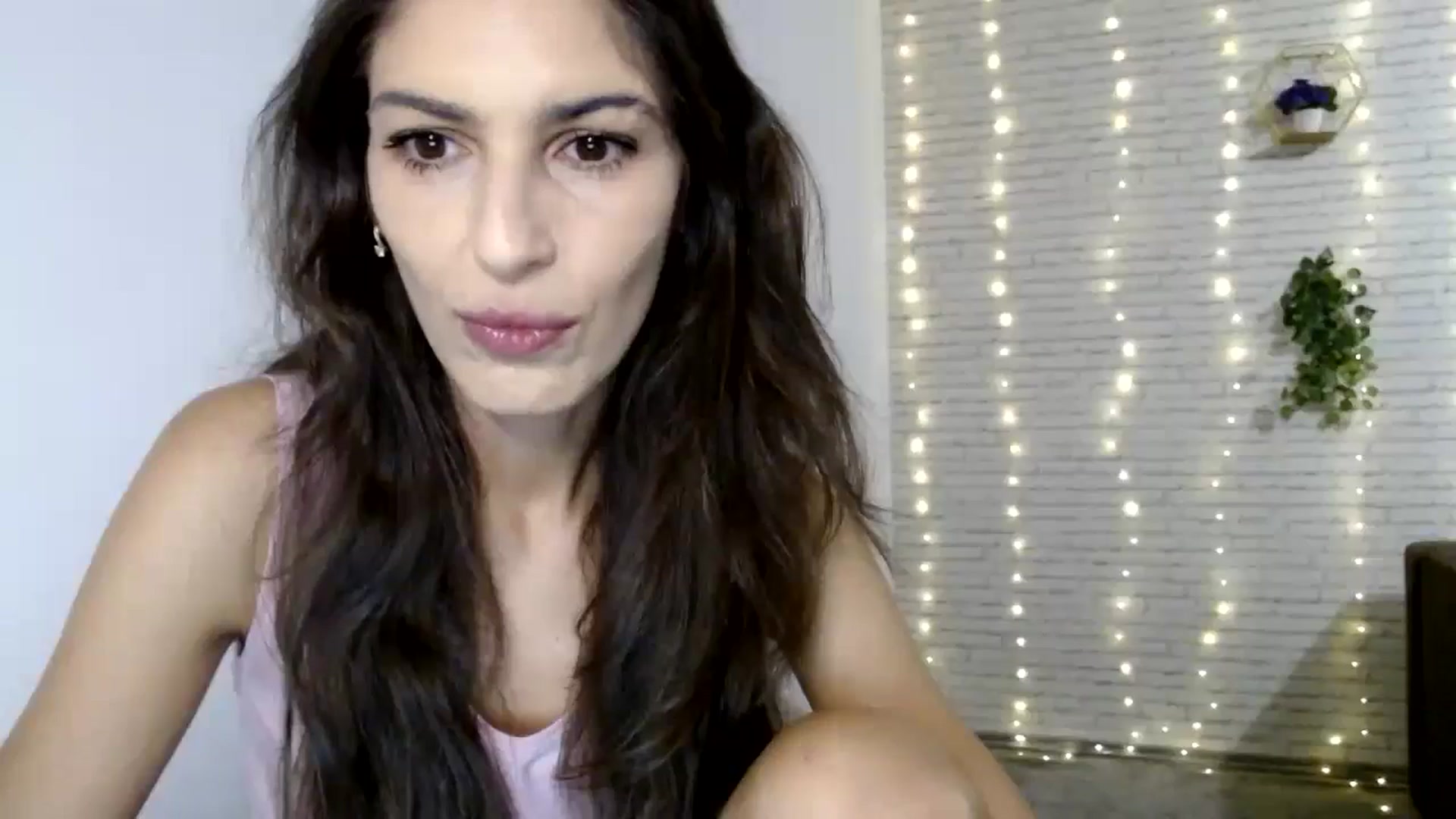 Gallery image thumbnail from AnnaMFC_'s myfreecams stream on, 07/30/2024, 02:37 image 20 of 20