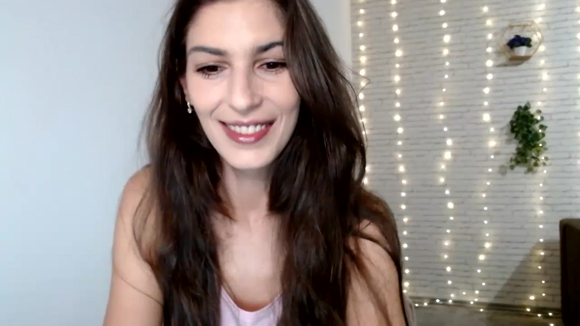 Gallery image thumbnail from AnnaMFC_'s myfreecams stream on, 07/30/2024, 02:37 image 7 of 20