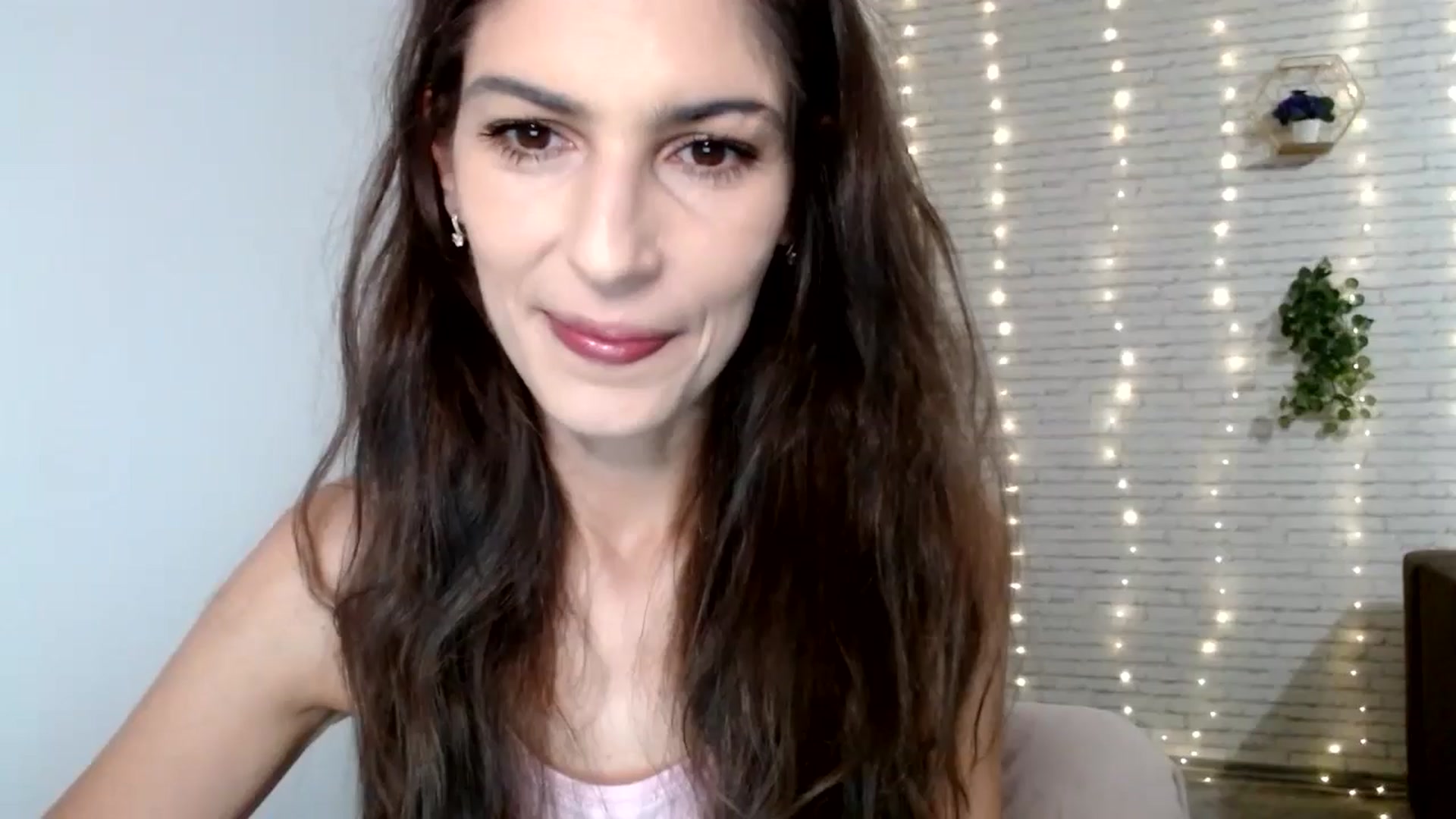 Gallery image thumbnail from AnnaMFC_'s myfreecams stream on, 07/30/2024, 02:37 image 2 of 20
