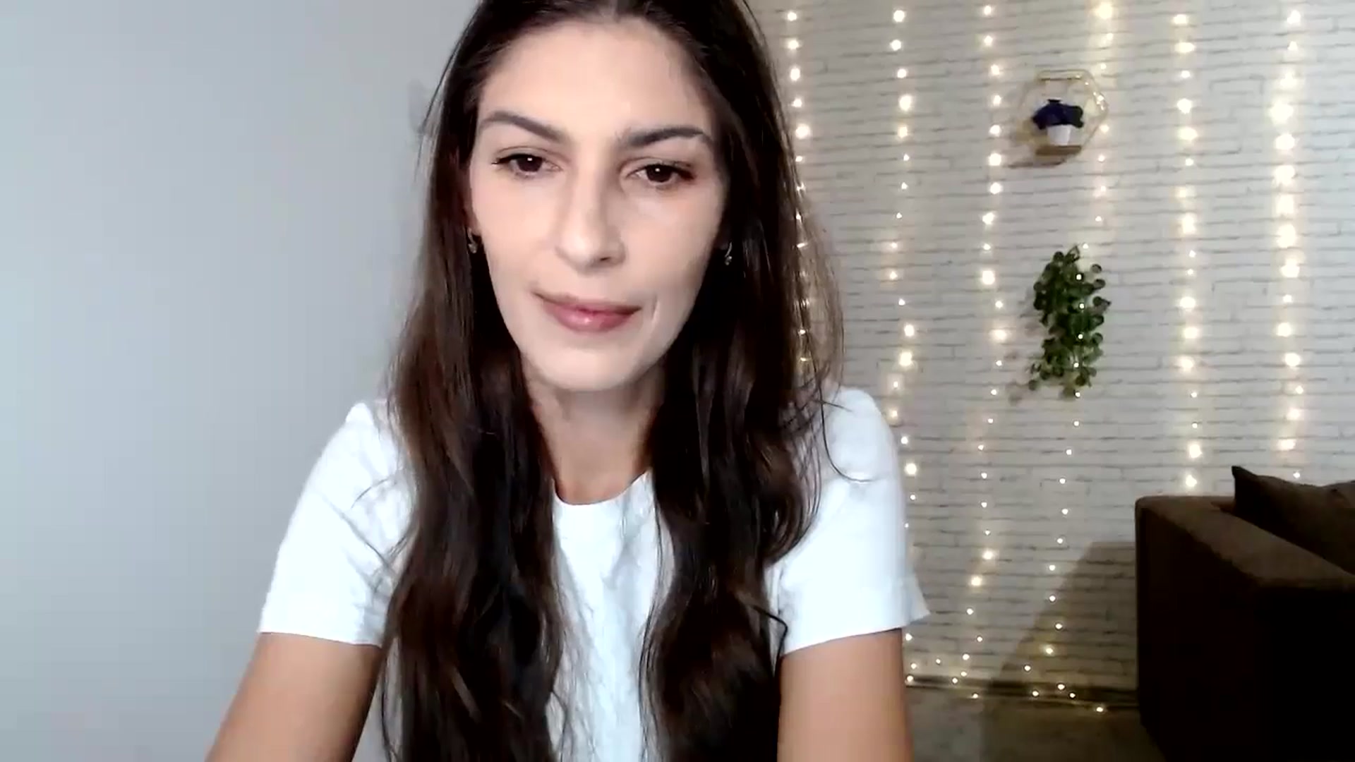 Gallery image thumbnail from AnnaMFC_'s myfreecams stream on, 08/06/2024, 03:06 image 17 of 20