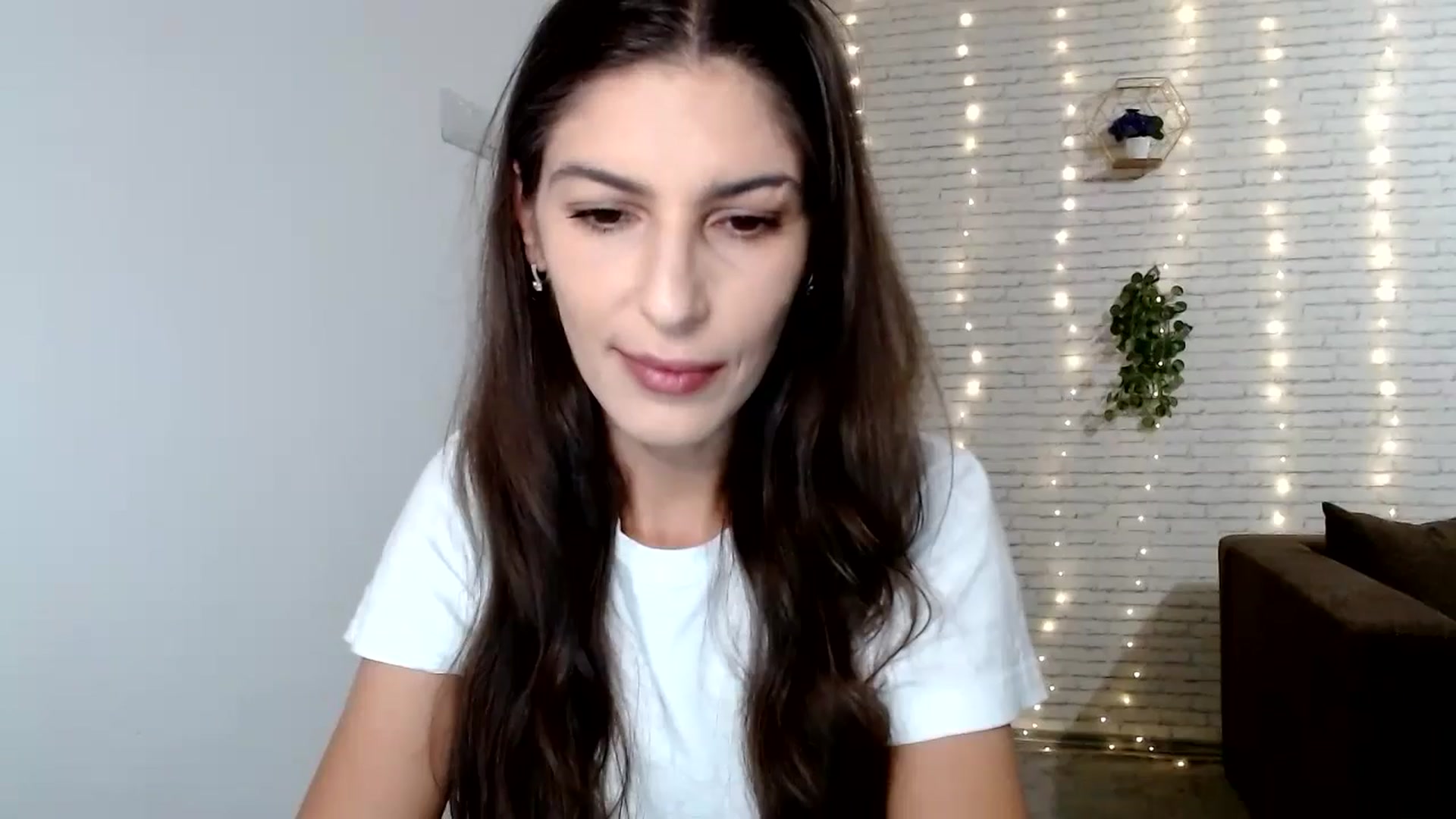 Gallery image thumbnail from AnnaMFC_'s myfreecams stream on, 08/06/2024, 03:06 image 14 of 20