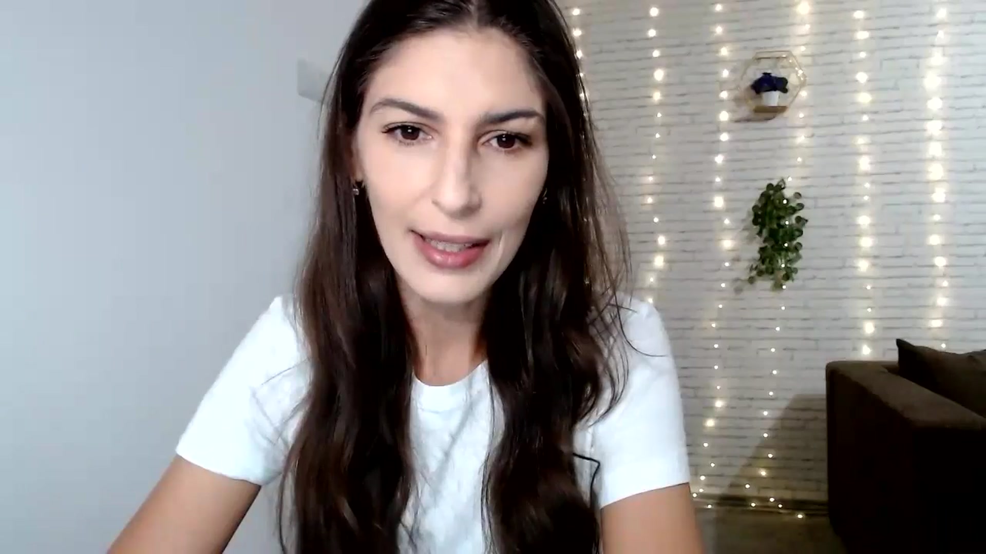 Gallery image thumbnail from AnnaMFC_'s myfreecams stream on, 08/06/2024, 03:06 image 18 of 20