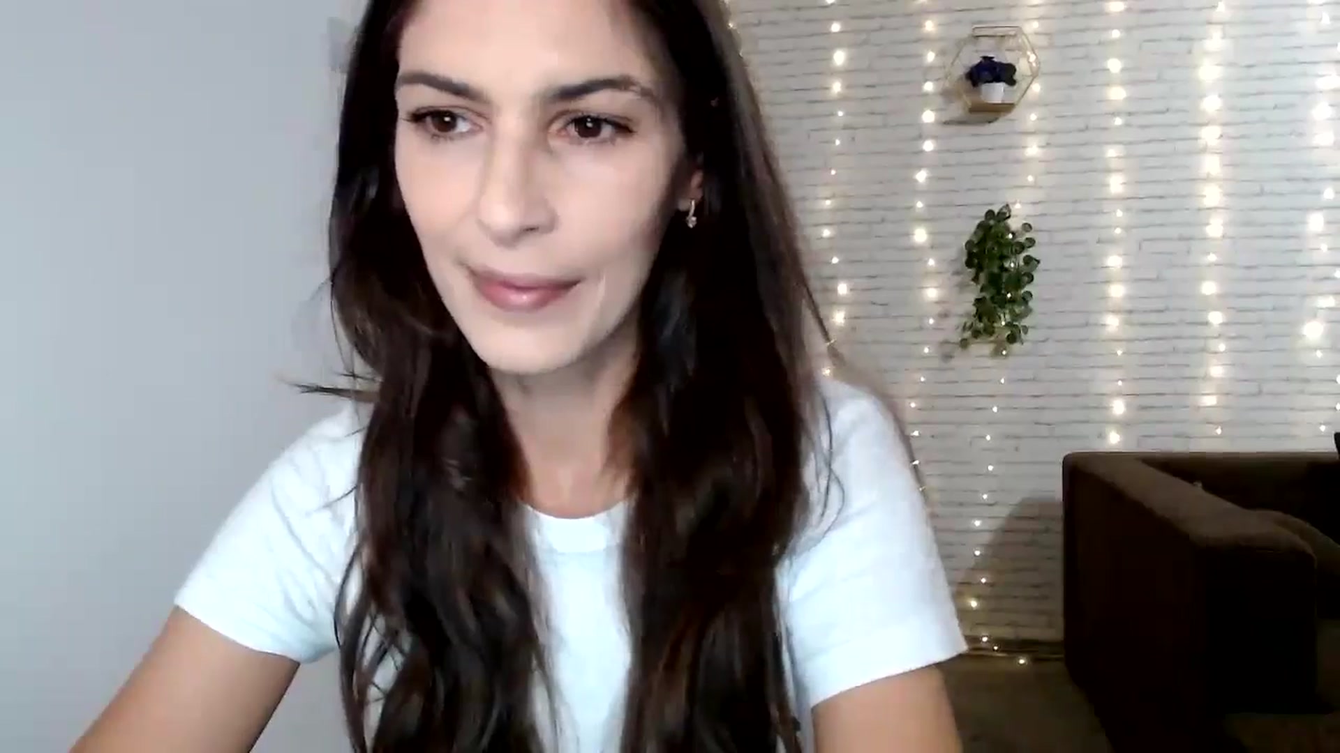 Gallery image thumbnail from AnnaMFC_'s myfreecams stream on, 08/08/2024, 04:09 image 3 of 20