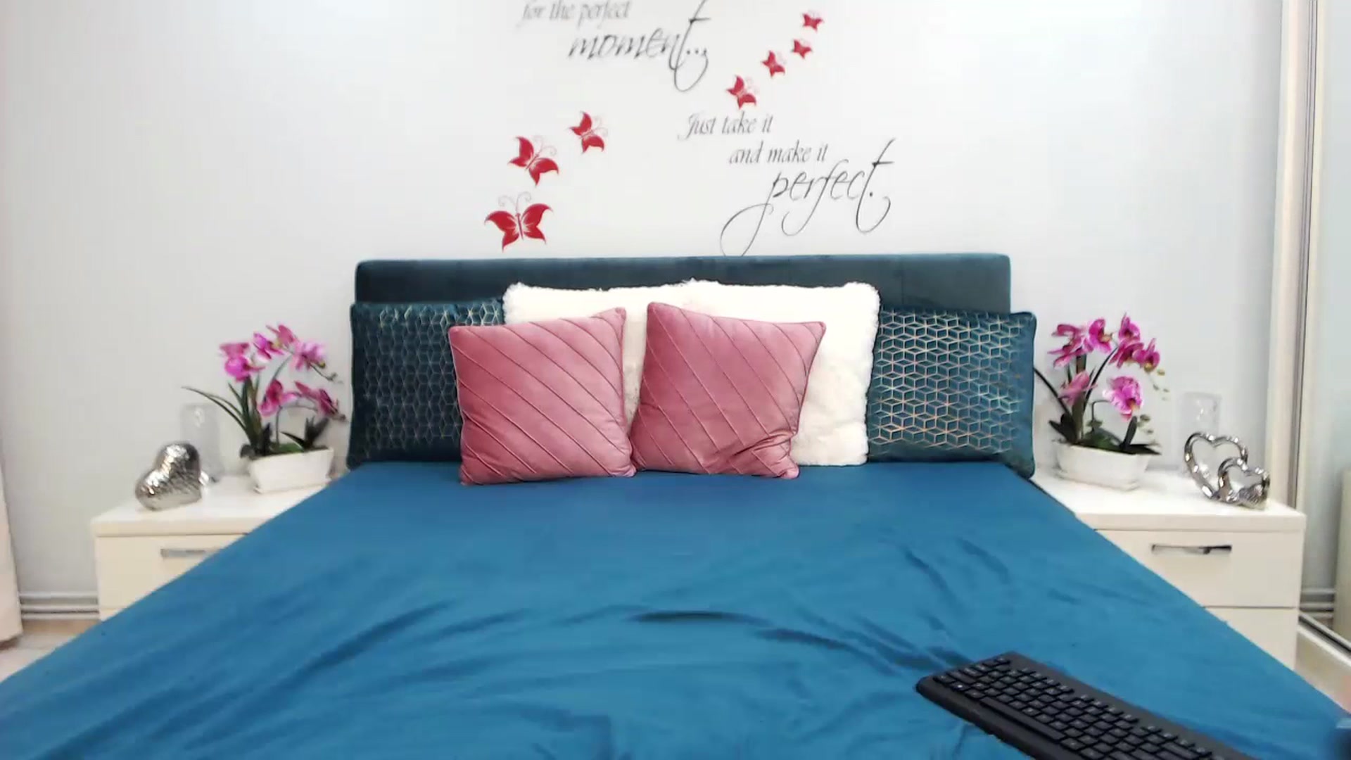 Gallery image thumbnail from AnnaMarina's myfreecams stream on, 06/30/2023, 17:29 image 3 of 20