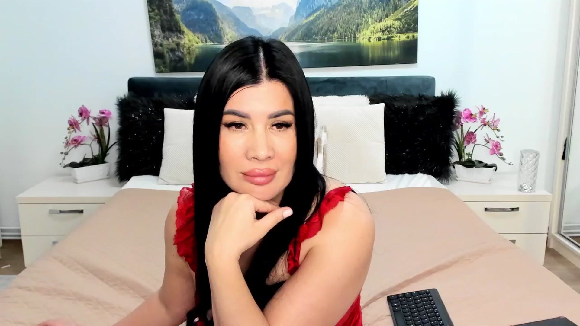Gallery image thumbnail from AnnaMarina's myfreecams stream on, 01/10/2026, 18:12 image 7 of 20