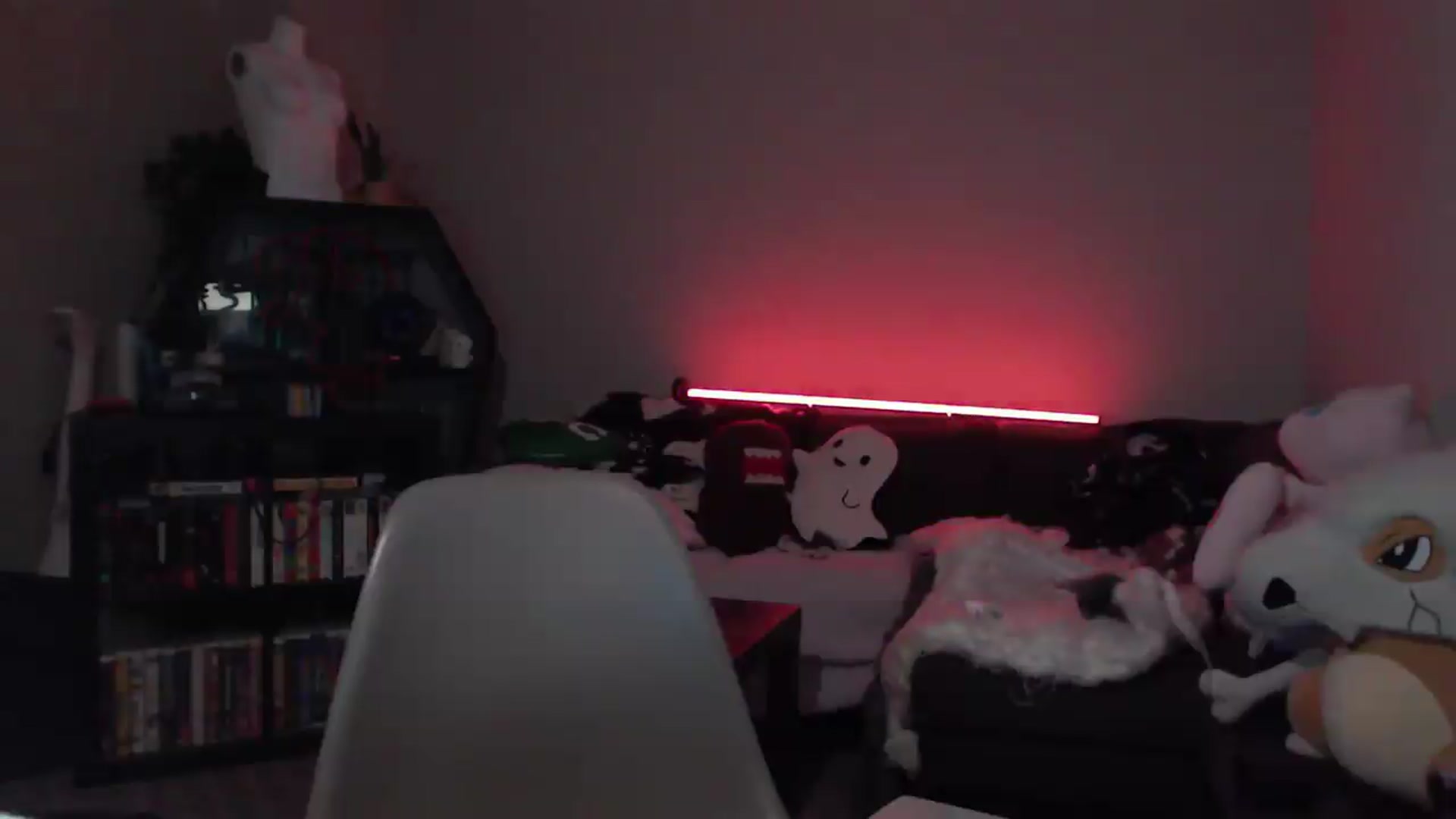 Gallery image thumbnail from AnnaMidnght's myfreecams stream on, 04/25/2026, 17:16 image 9 of 20