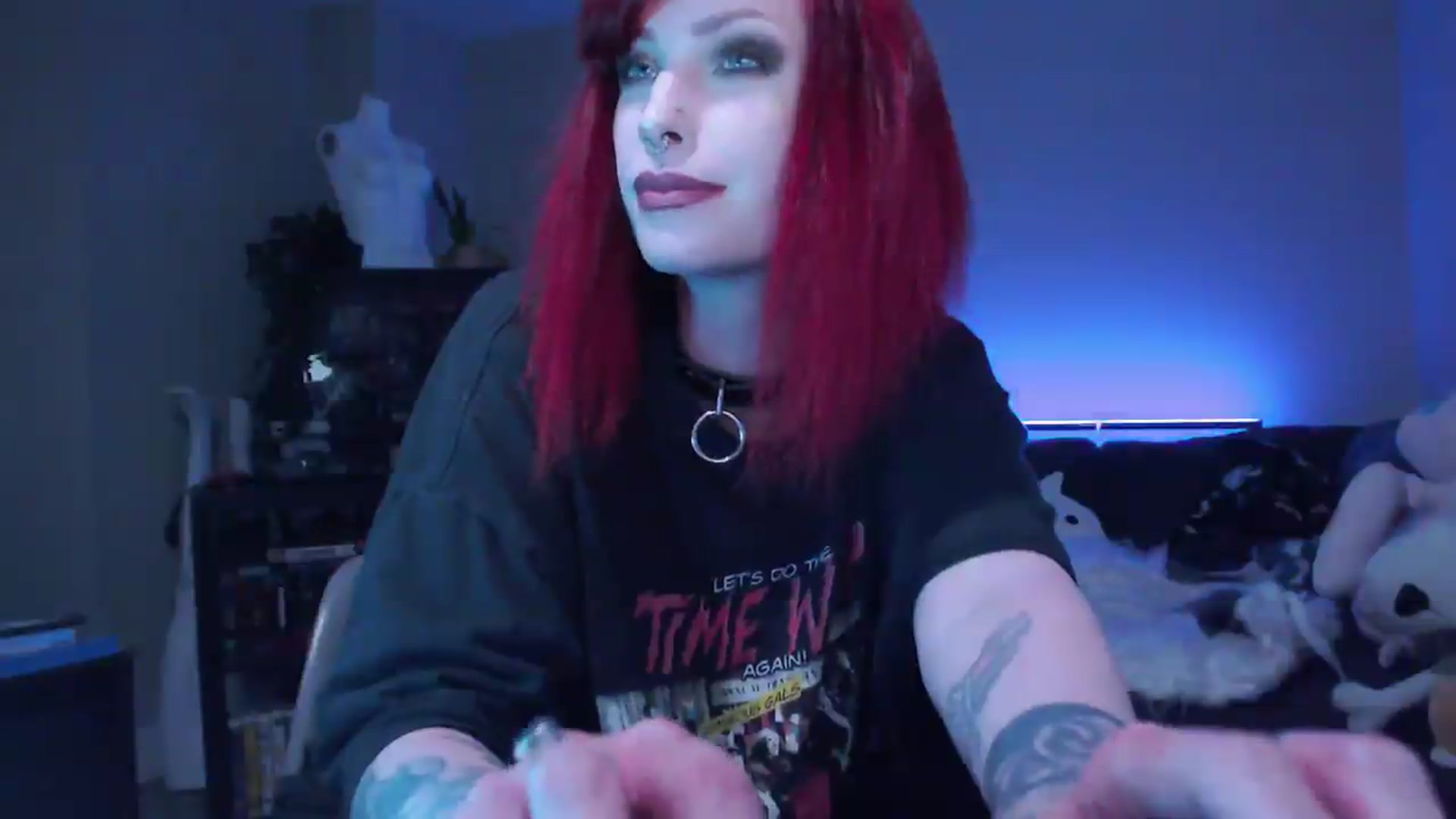 Gallery image thumbnail from AnnaMidnght's myfreecams stream on, 04/28/2026, 17:31 image 13 of 20