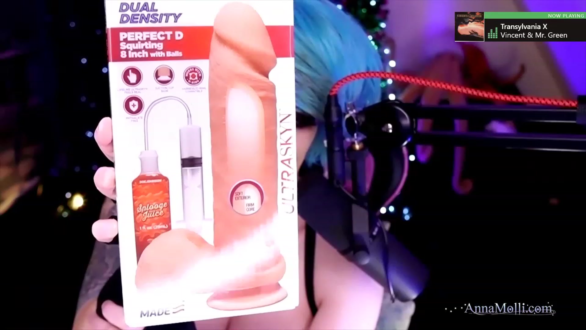 Gallery image thumbnail from AnnaMolli's myfreecams stream on, 12/22/2022, 04:49 image 7 of 20