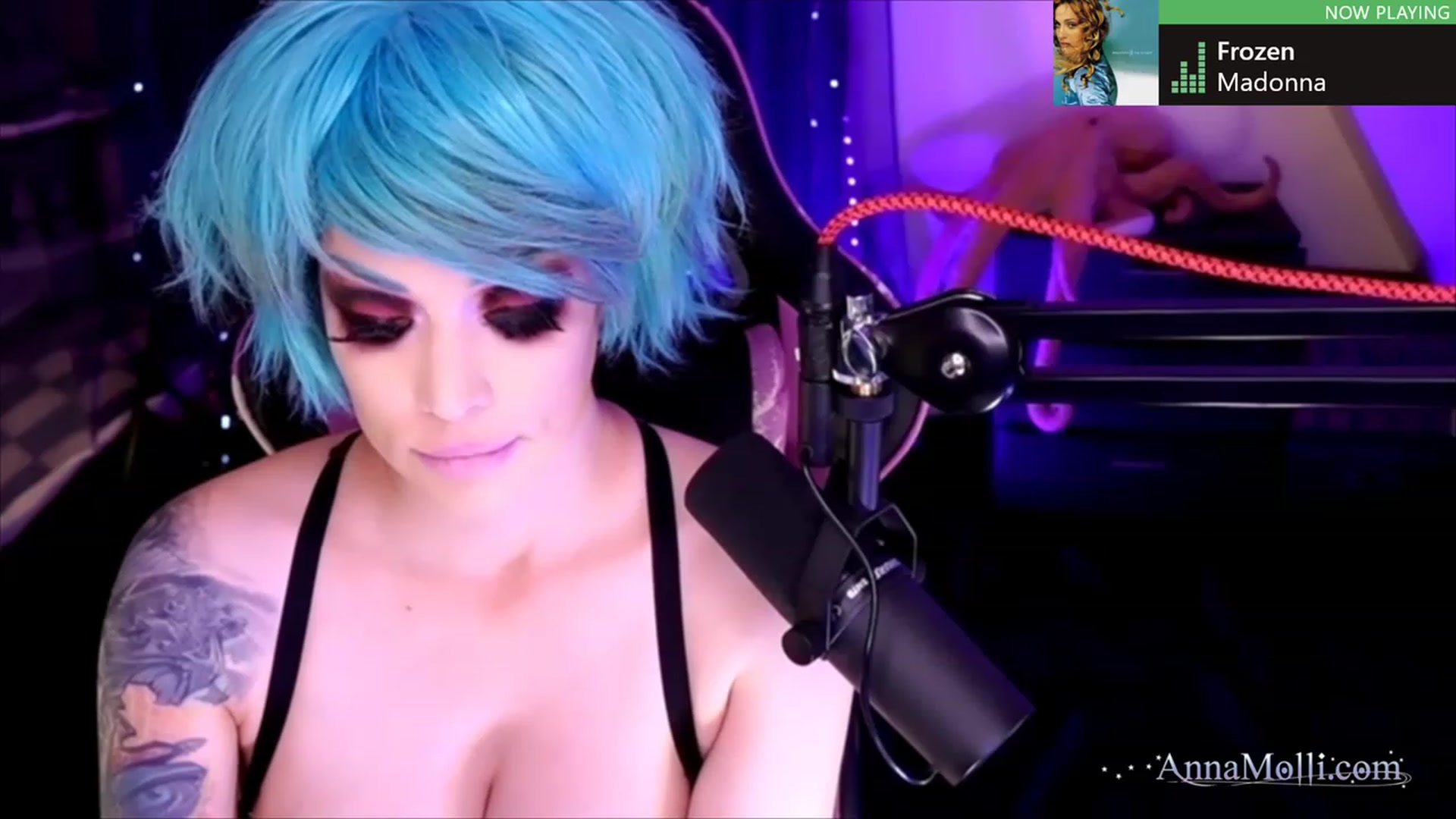 Gallery image thumbnail from AnnaMolli's myfreecams stream on, 01/13/2023, 05:09 image 16 of 20