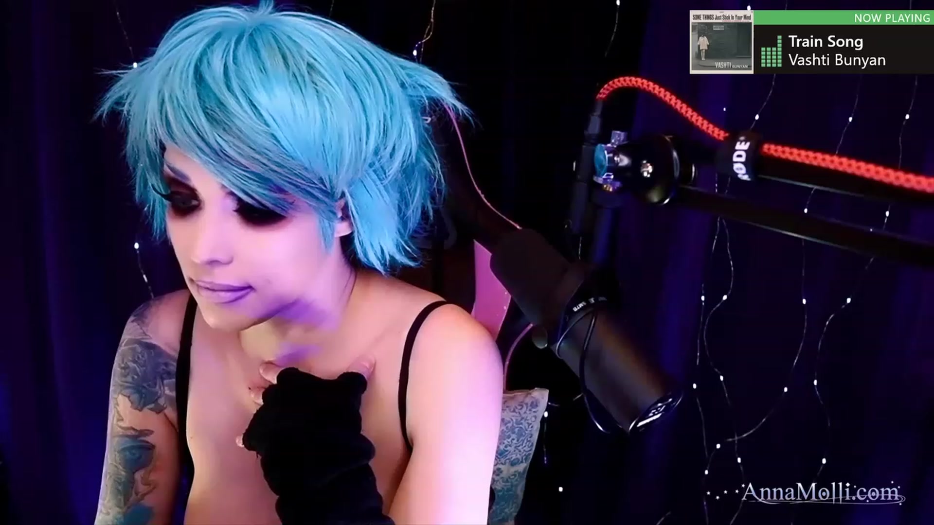 Gallery image thumbnail from AnnaMolli's myfreecams stream on, 05/10/2023, 04:01 image 18 of 20