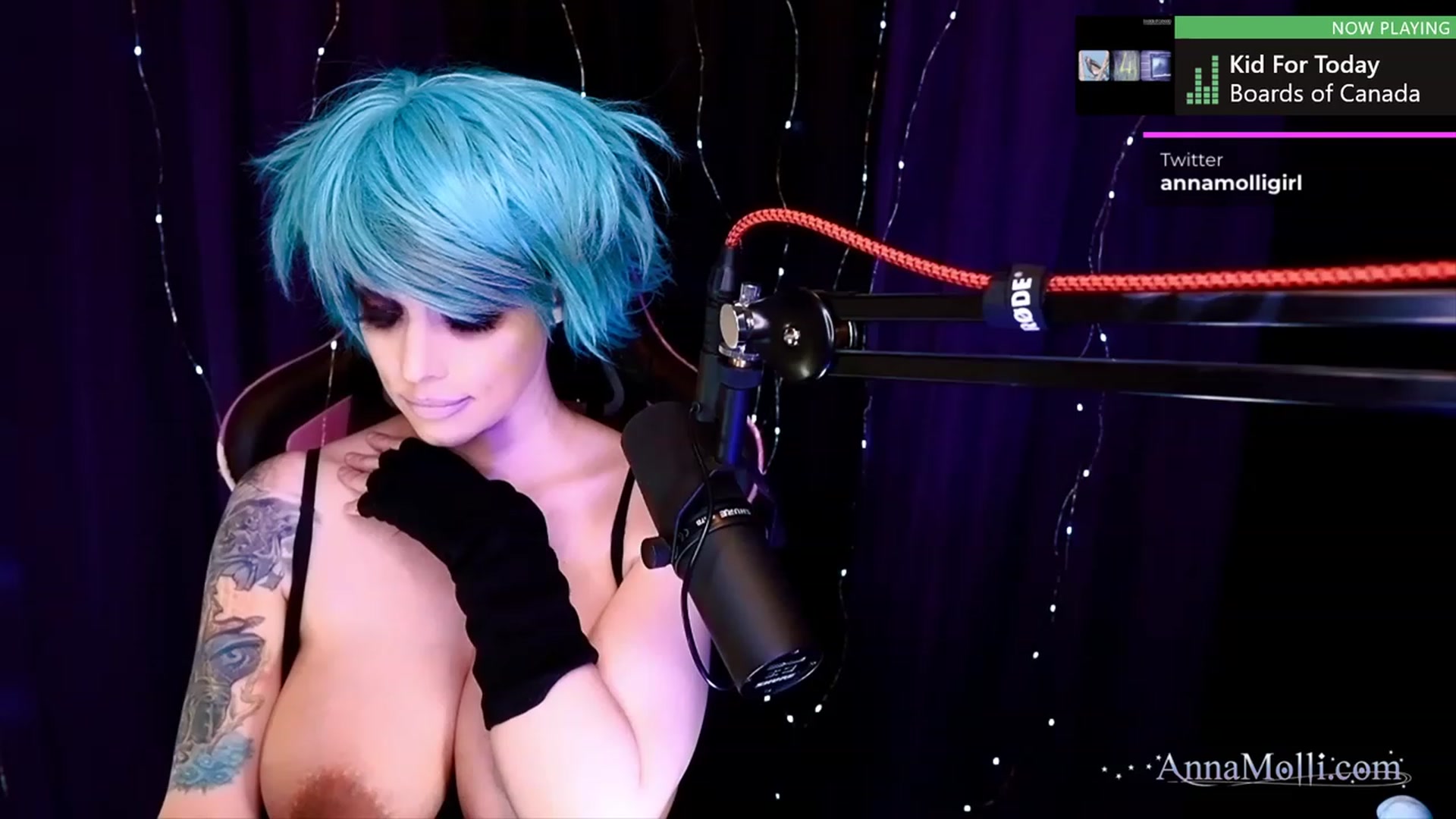 Gallery image thumbnail from AnnaMolli's myfreecams stream on, 06/09/2023, 04:05 image 20 of 20