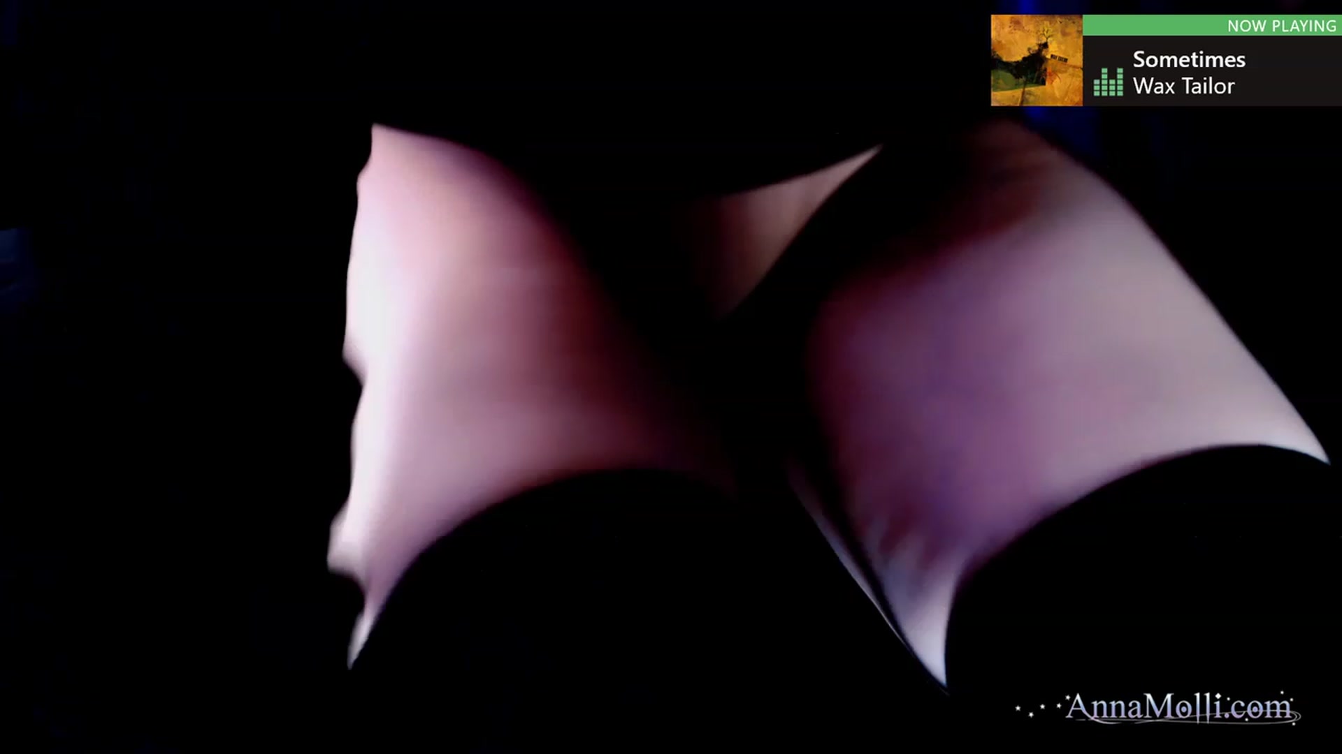 Gallery image thumbnail from AnnaMolli's myfreecams stream on, 08/01/2023, 07:01 image 6 of 20