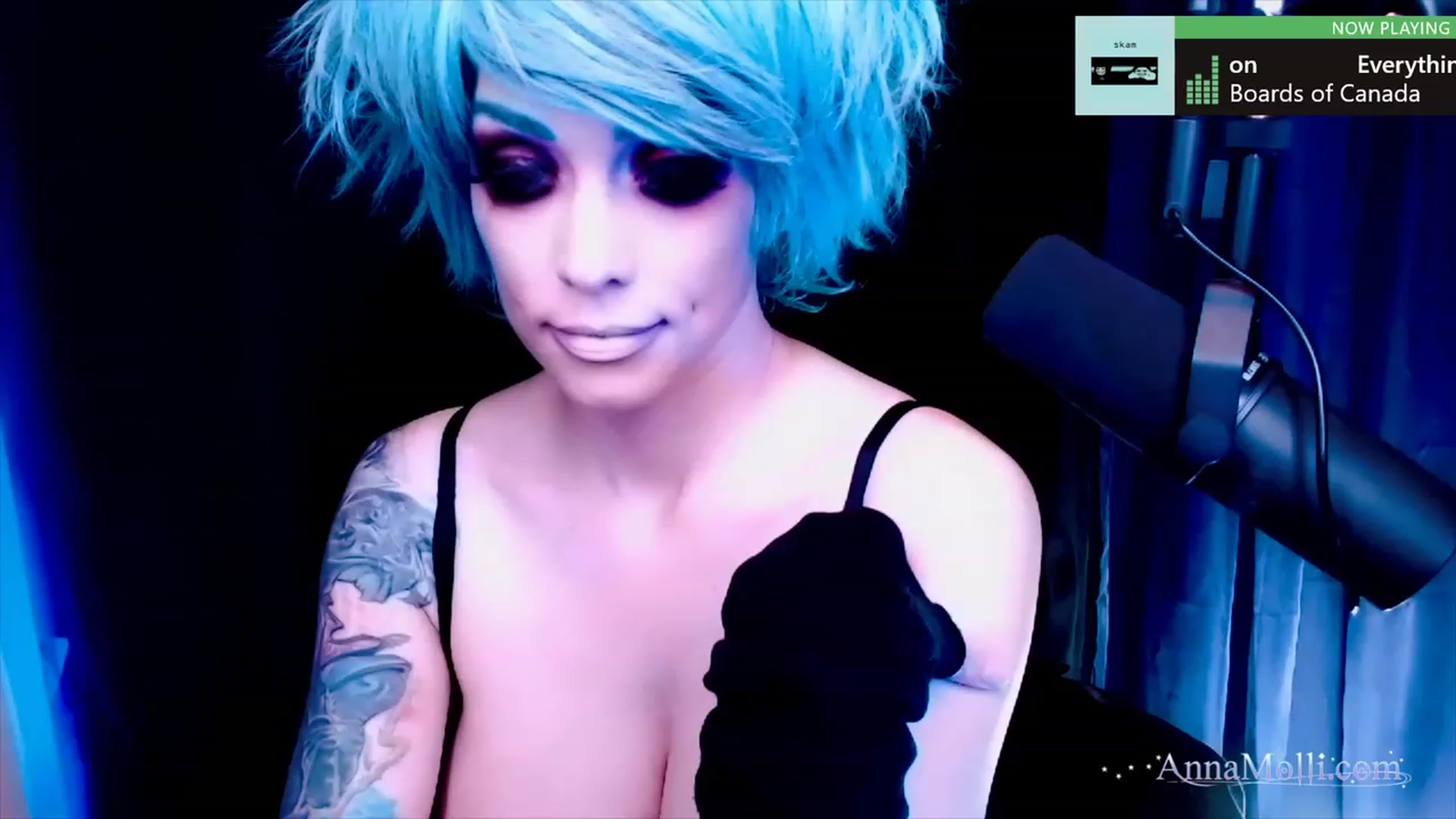 Gallery image thumbnail from AnnaMolli's myfreecams stream on, 08/22/2023, 06:57 image 6 of 20