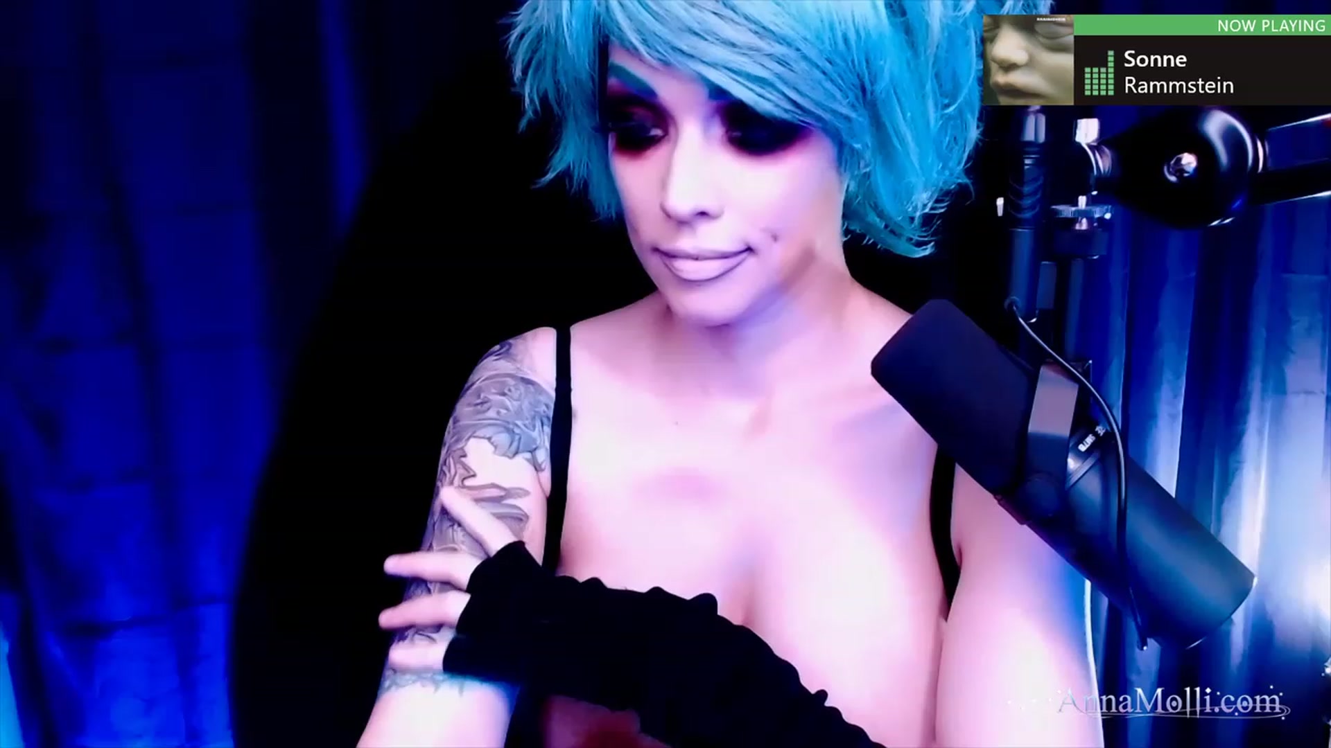 Gallery image thumbnail from AnnaMolli's myfreecams stream on, 08/26/2023, 07:09 image 4 of 20