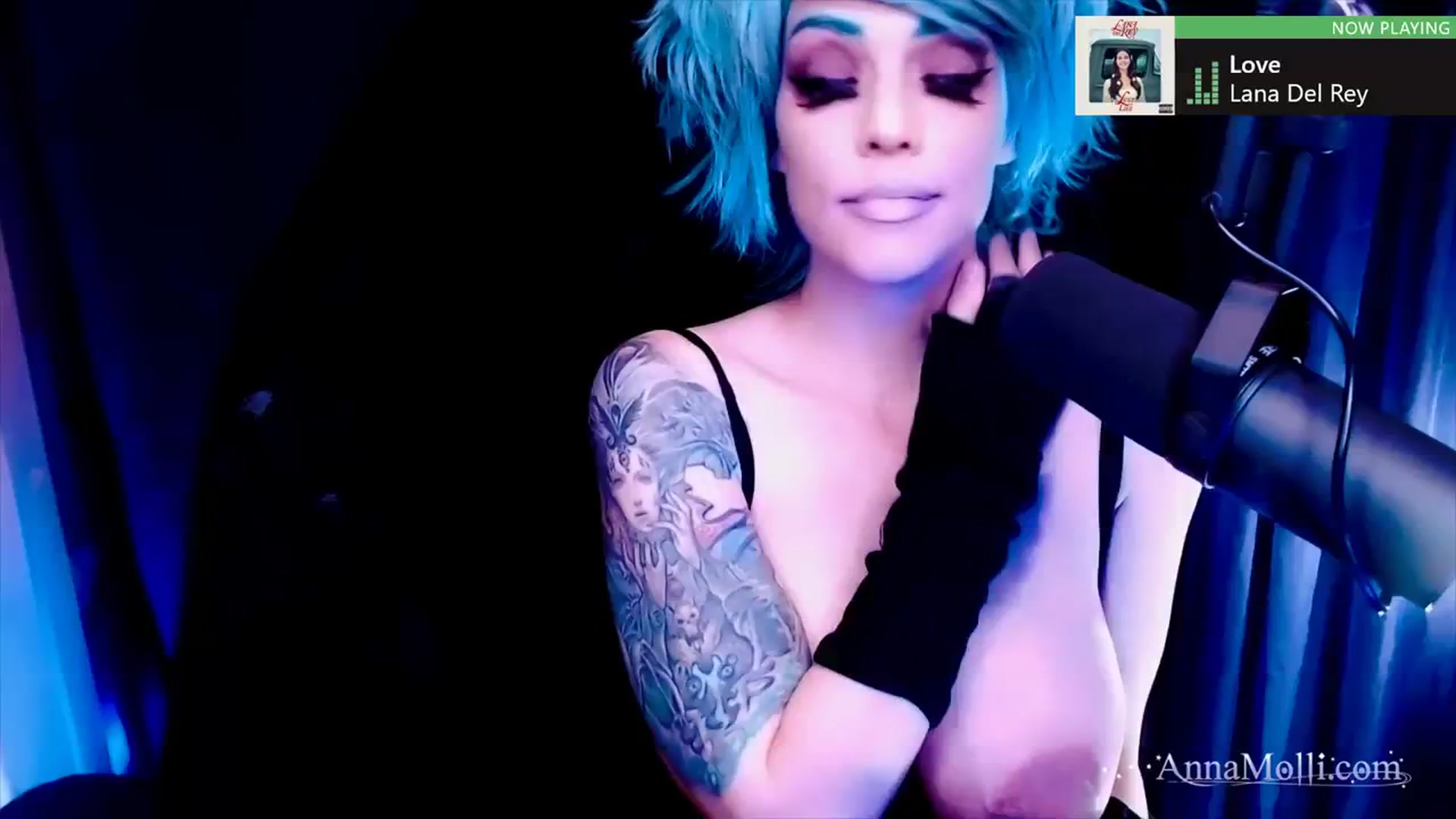 Gallery image thumbnail from AnnaMolli's myfreecams stream on, 08/30/2023, 07:01 image 14 of 20