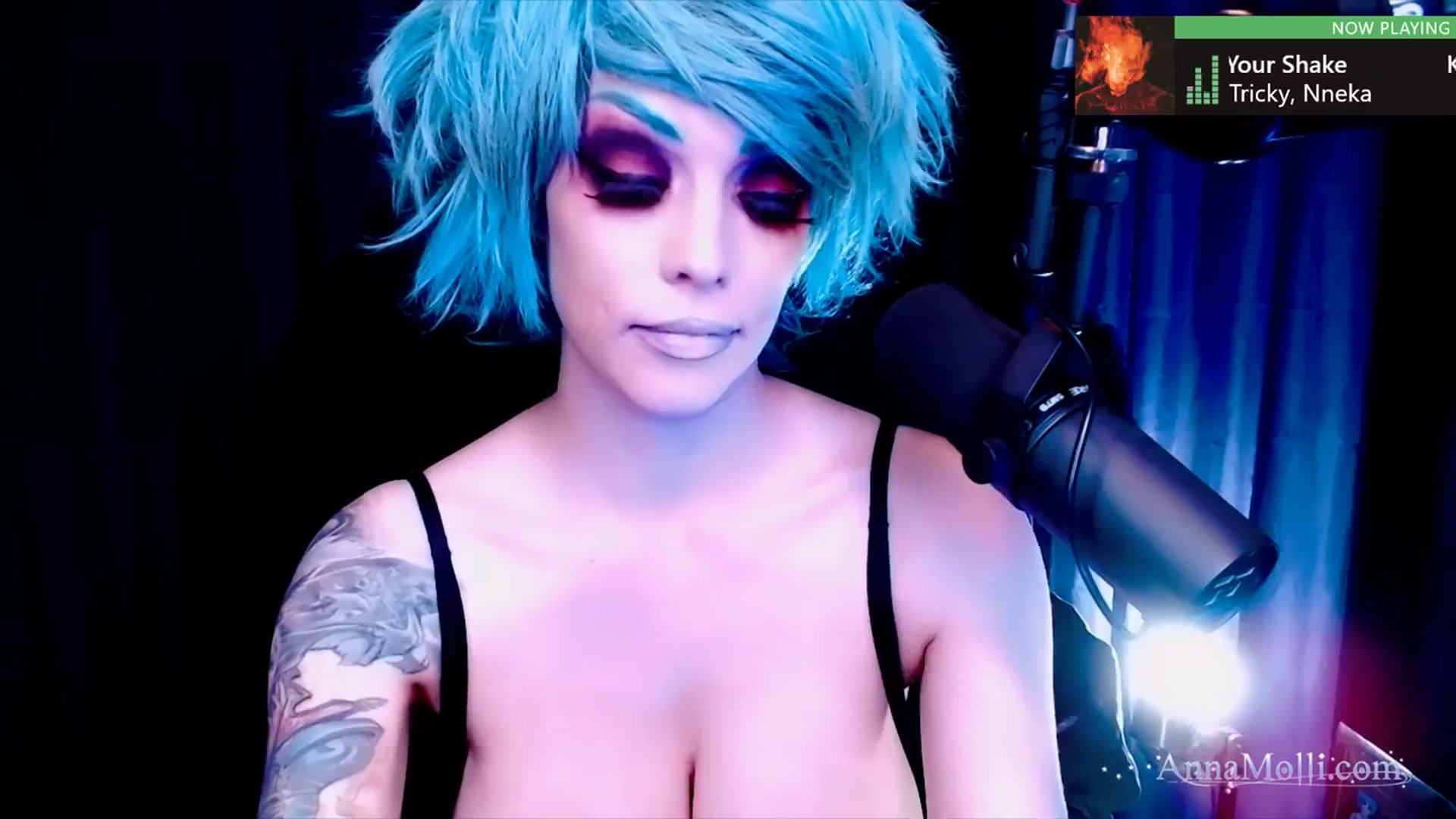 Gallery image thumbnail from AnnaMolli's myfreecams stream on, 09/17/2023, 05:21 image 10 of 20