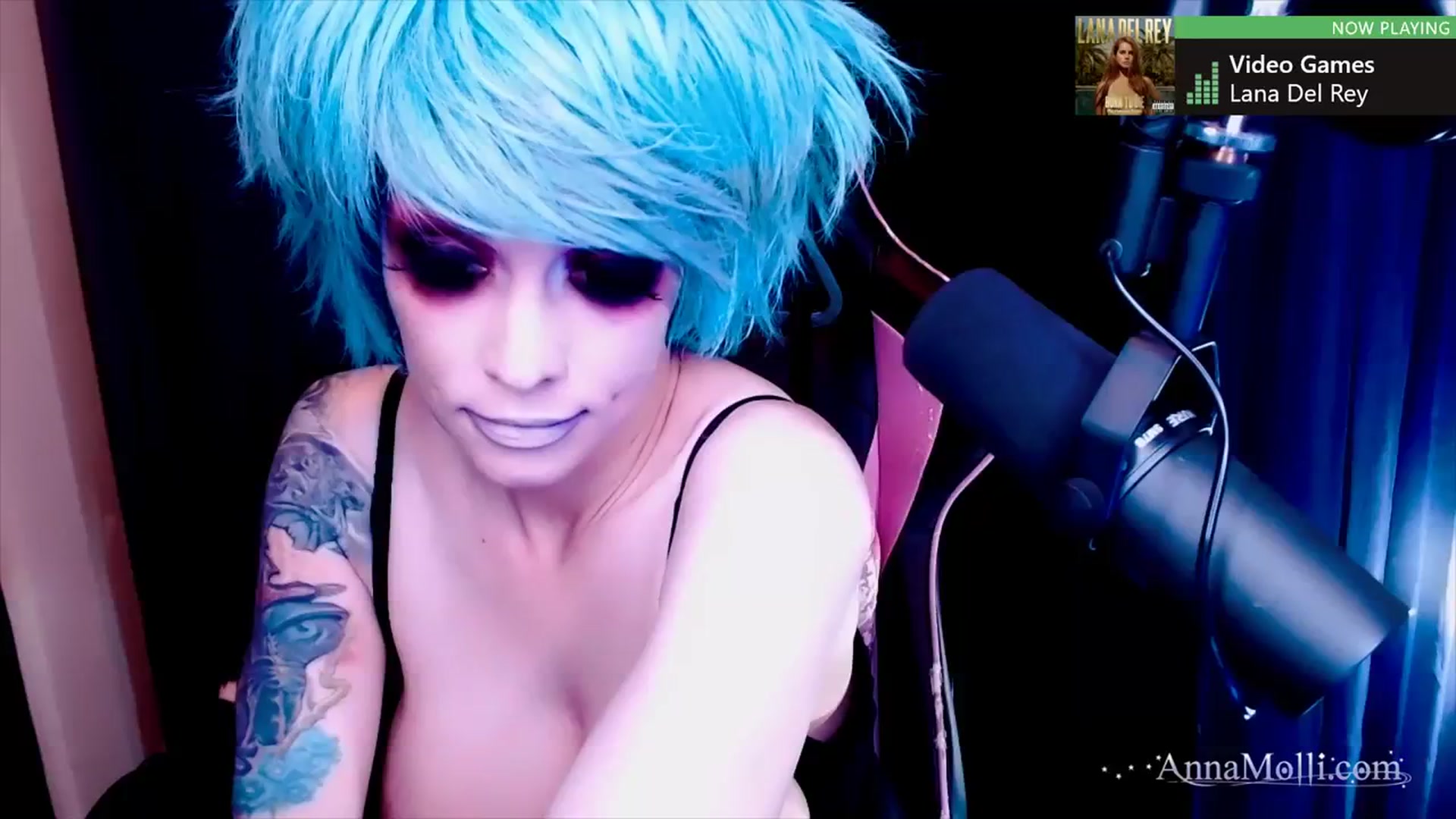 Gallery image thumbnail from AnnaMolli's myfreecams stream on, 09/30/2023, 03:28 image 1 of 20