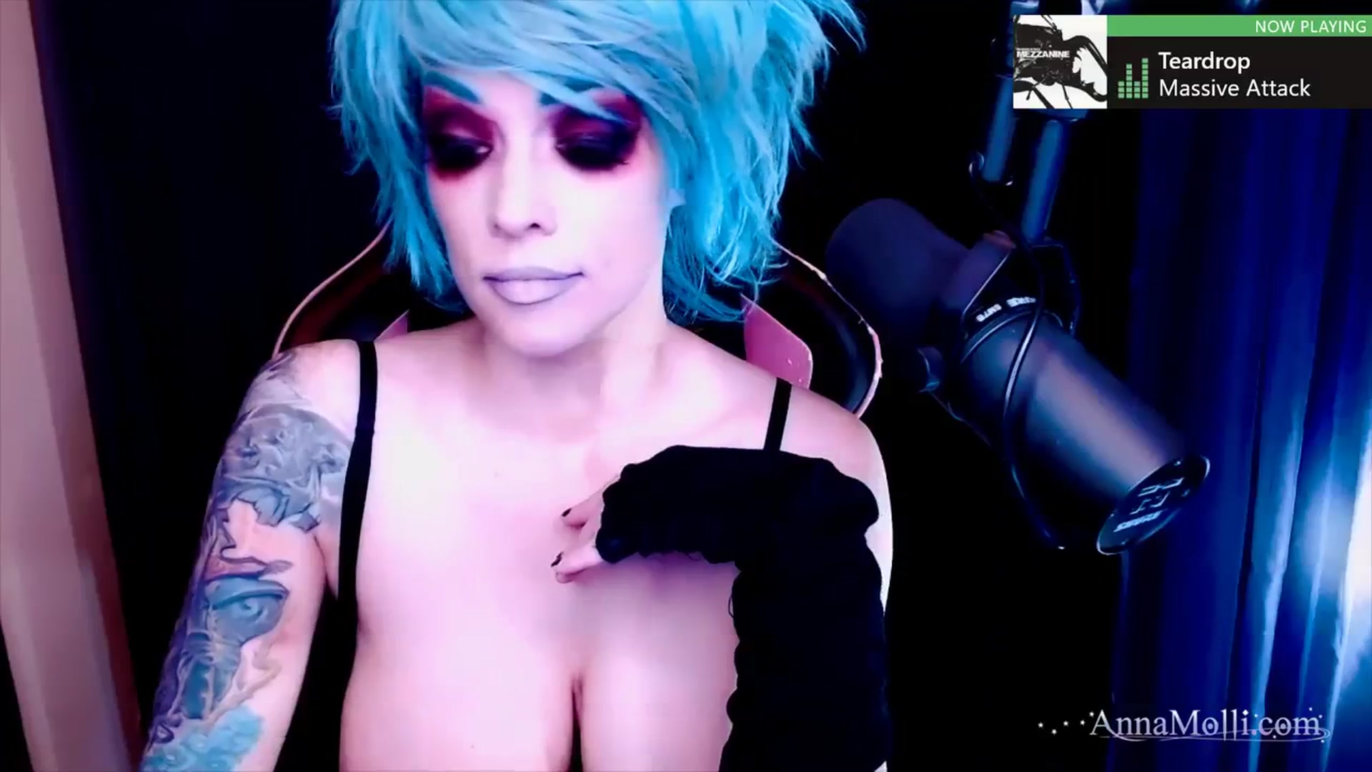 Gallery image thumbnail from AnnaMolli's myfreecams stream on, 09/30/2023, 03:28 image 11 of 20