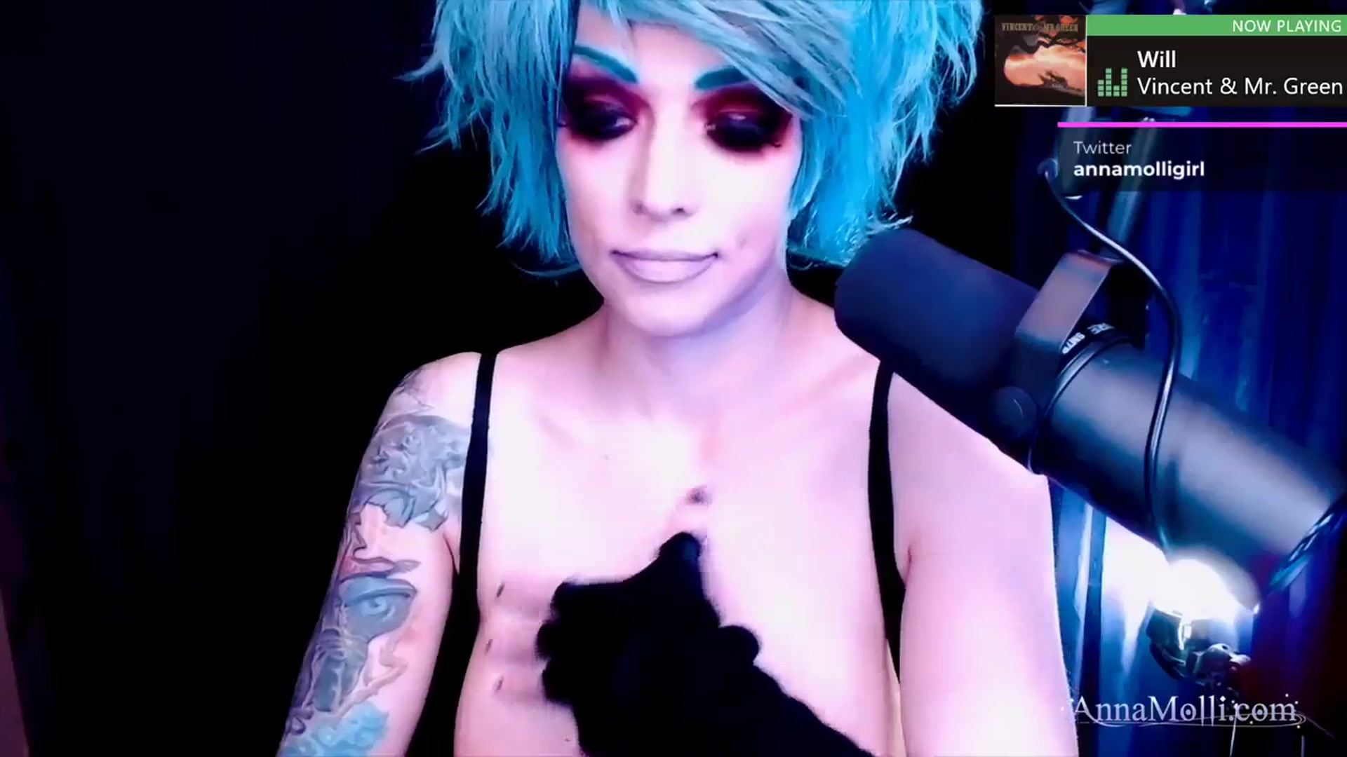 Gallery image thumbnail from AnnaMolli's myfreecams stream on, 10/03/2023, 04:04 image 3 of 20