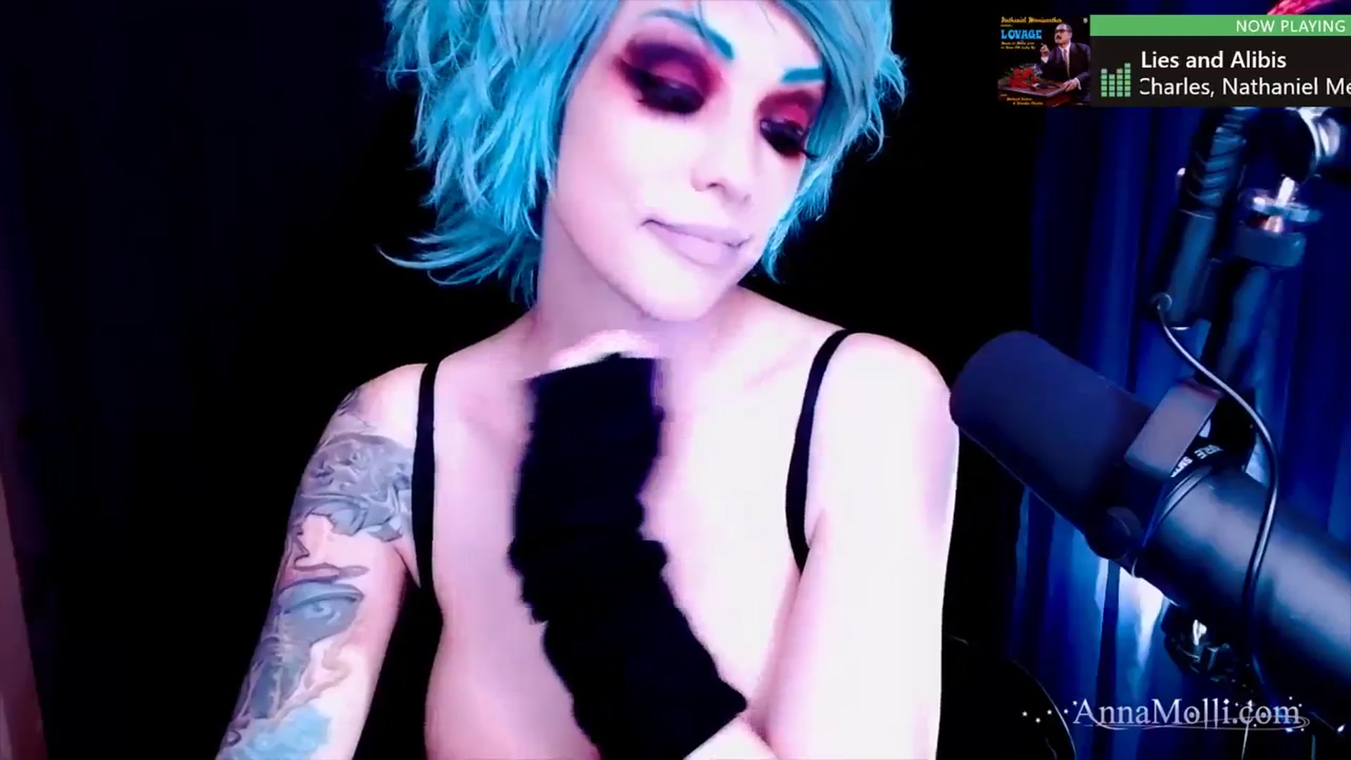 Gallery image thumbnail from AnnaMolli's myfreecams stream on, 10/03/2023, 04:04 image 17 of 20
