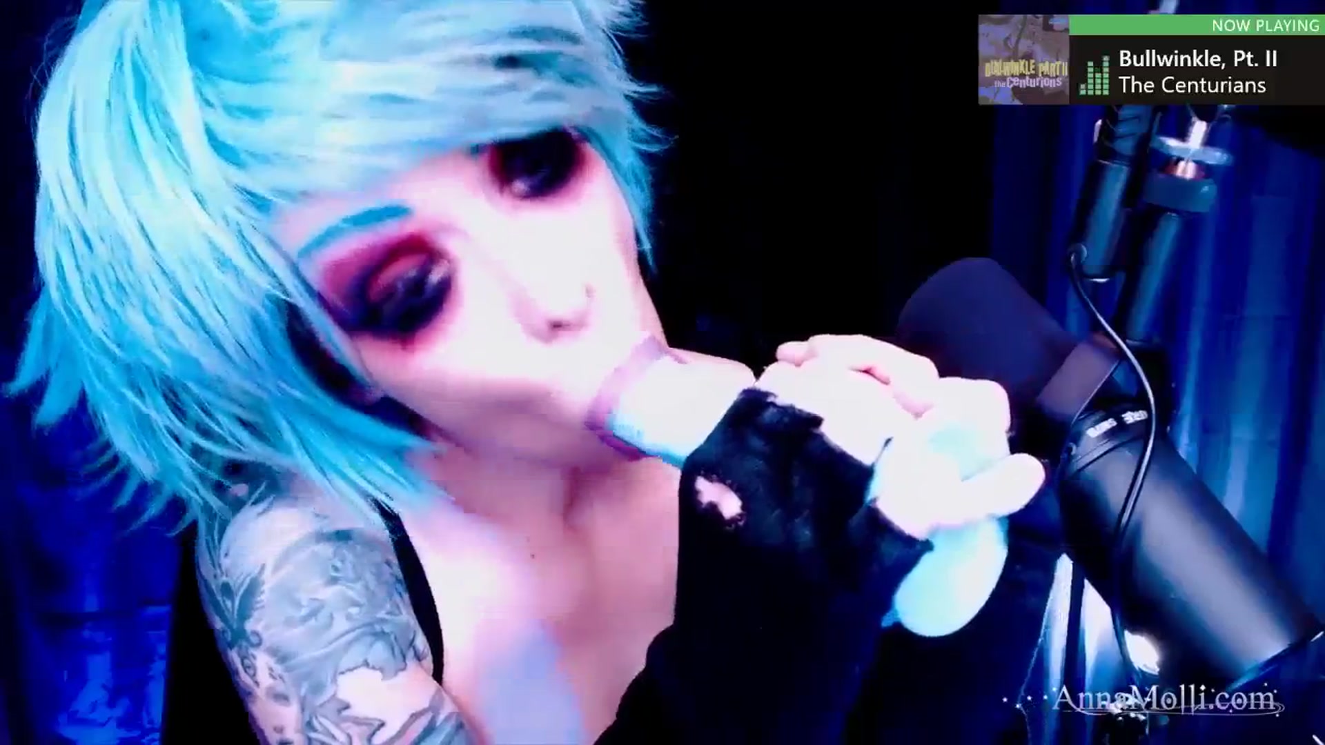 Gallery image thumbnail from AnnaMolli's myfreecams stream on, 10/07/2023, 02:54 image 2 of 20
