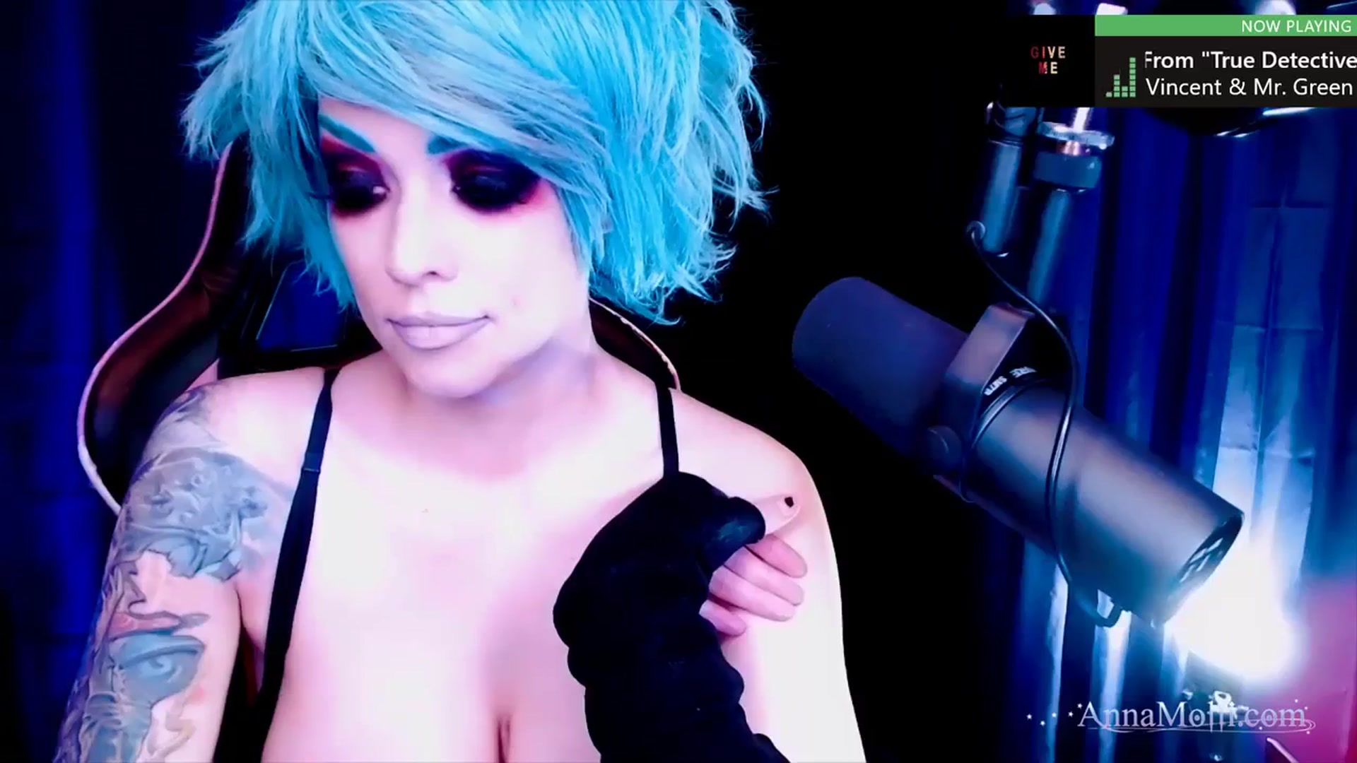 Gallery image thumbnail from AnnaMolli's myfreecams stream on, 10/12/2023, 03:10 image 11 of 20