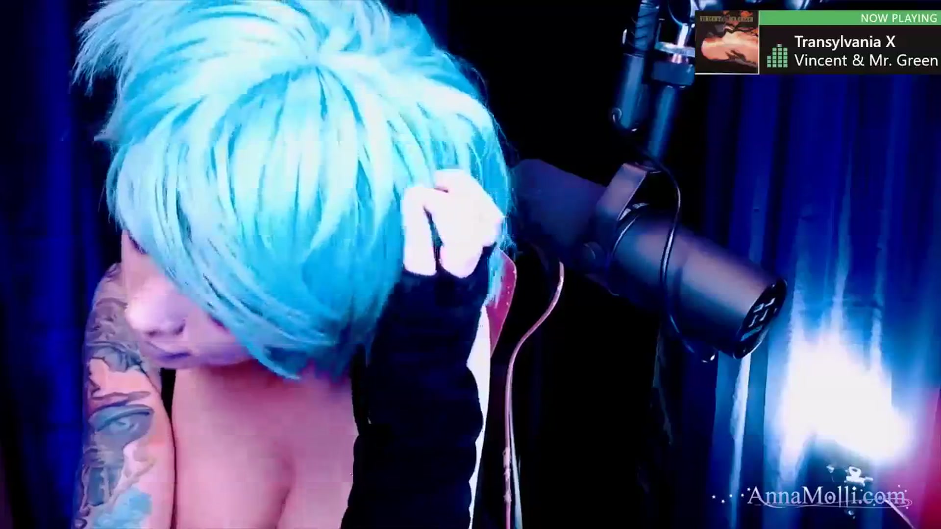 Gallery image thumbnail from AnnaMolli's myfreecams stream on, 10/12/2023, 03:10 image 6 of 20
