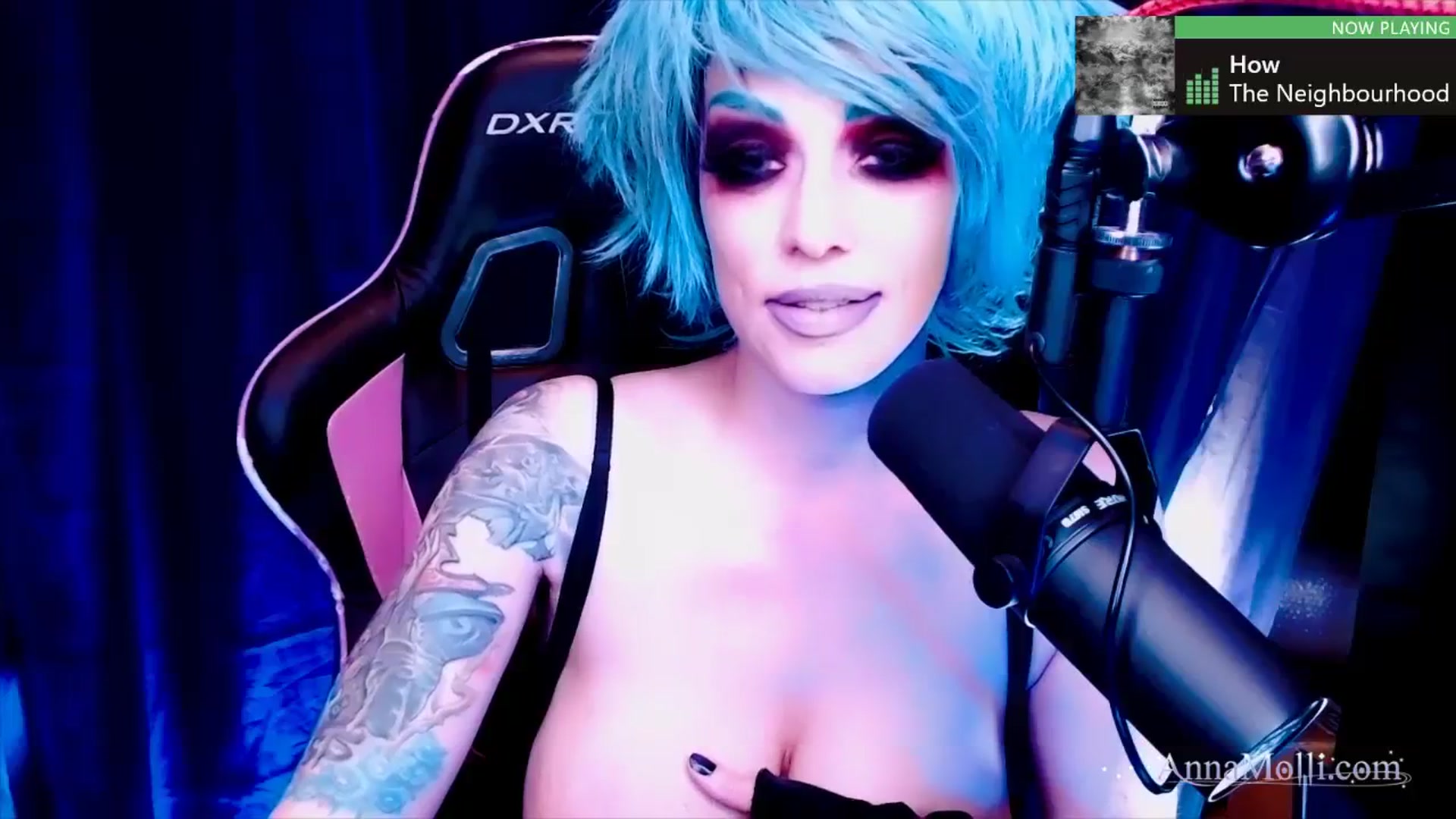Gallery image thumbnail from AnnaMolli's myfreecams stream on, 10/14/2023, 04:02 image 10 of 20