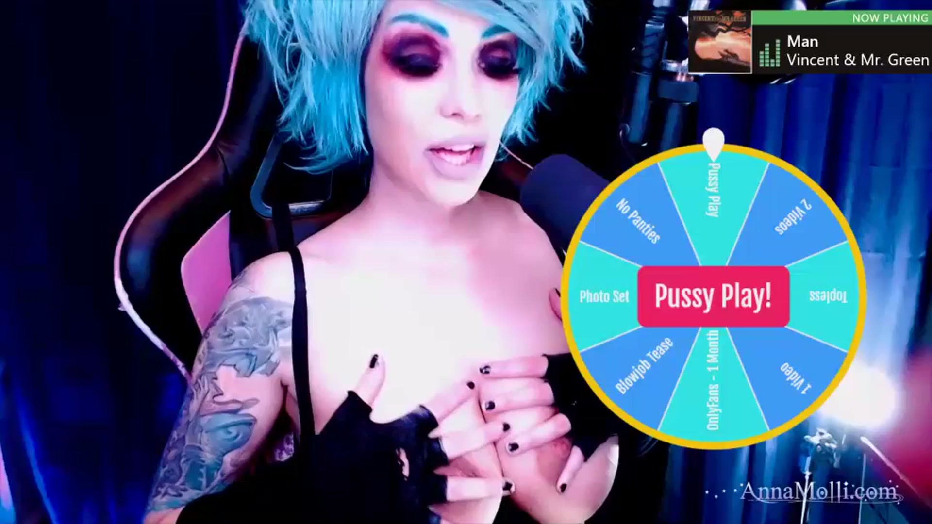 Gallery image thumbnail from AnnaMolli's myfreecams stream on, 10/21/2023, 03:15 image 1 of 20