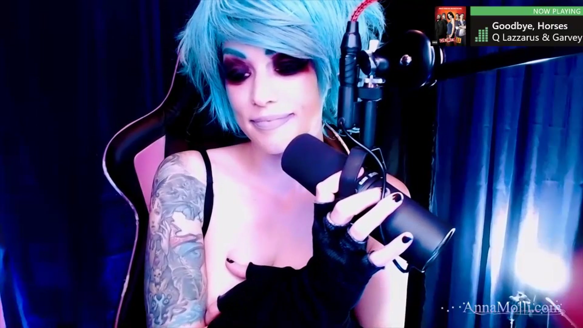 Gallery image thumbnail from AnnaMolli's myfreecams stream on, 10/21/2023, 03:51 image 4 of 20